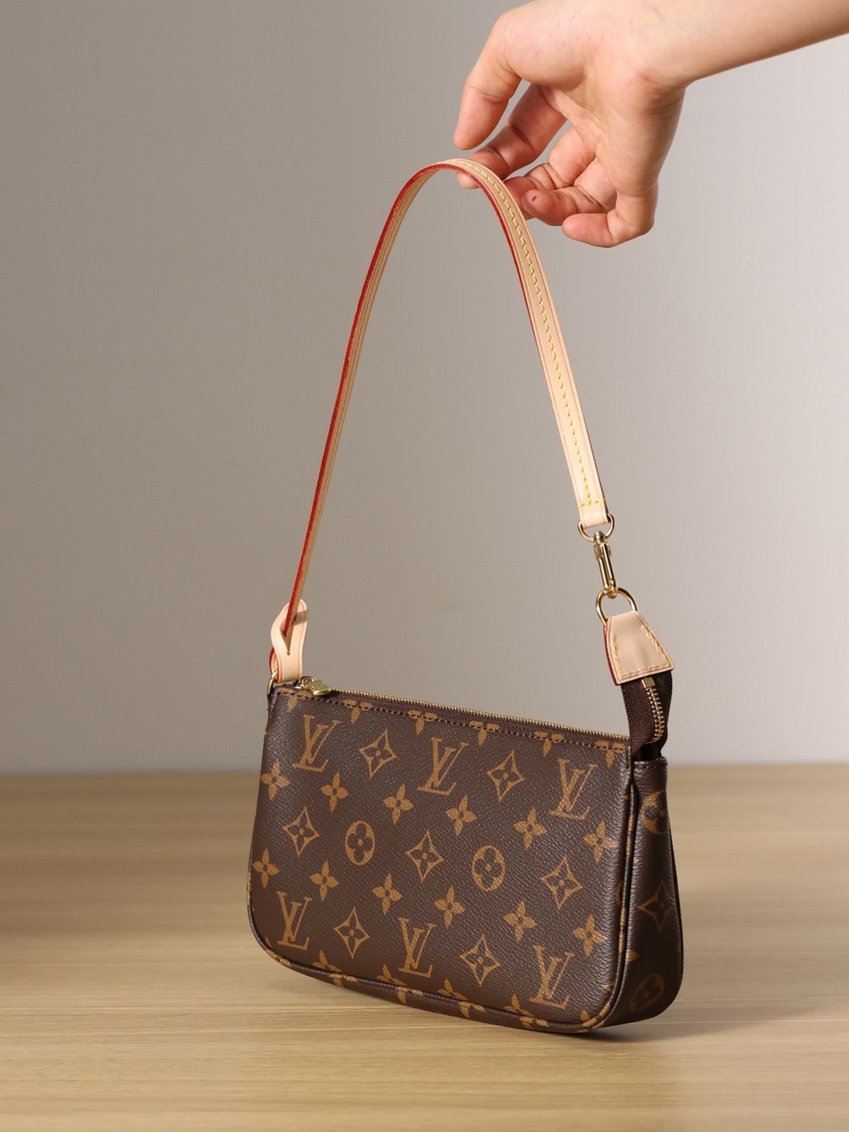 Shebag Louis Vuitton M40712 Pochette accessory bag full review(2024 Sep updated)-Best Quality Fake designer Bag Review, Replica designer bag ru Shebag Louis Vuitton M40712 Pochette accessory bag full review(2024 Sep updated)-Best Quality Fake designer Bag Review, Replica designer bag ru