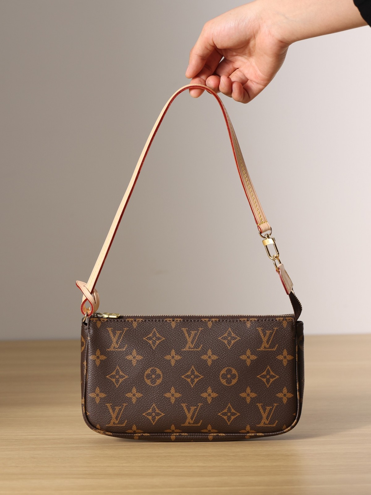 Shebag Louis Vuitton M40712 Pochette accessory bag full review(2024 Sep updated)-Best Quality Fake designer Bag Review, Replica designer bag ru Shebag Louis Vuitton M40712 Pochette accessory bag full review(2024 Sep updated)-Best Quality Fake designer Bag Review, Replica designer bag ru