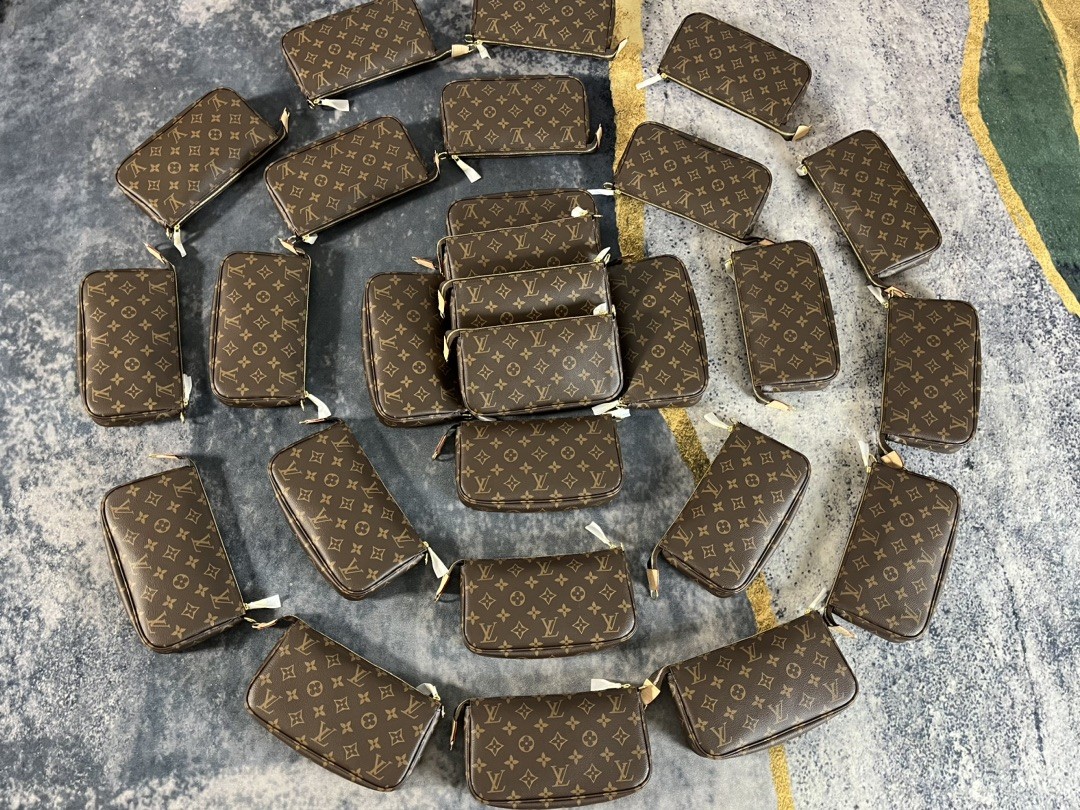 Shebag Louis Vuitton M40712 Pochette accessory bag full review(2024 Sep updated)-Best Quality Fake designer Bag Review, Replica designer bag ru Shebag Louis Vuitton M40712 Pochette accessory bag full review(2024 Sep updated)-Best Quality Fake designer Bag Review, Replica designer bag ru