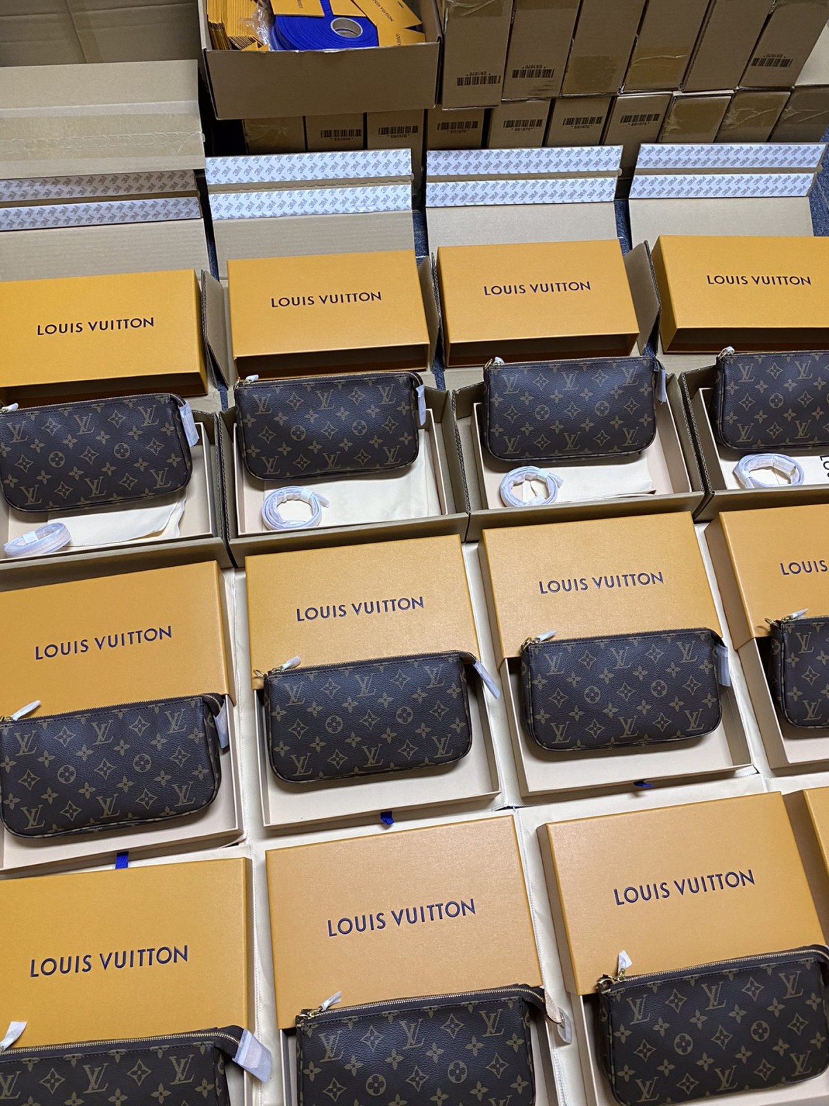 Shebag Louis Vuitton M40712 Pochette accessory bag full review(2024 Sep updated)-Best Quality Fake designer Bag Review, Replica designer bag ru Shebag Louis Vuitton M40712 Pochette accessory bag full review(2024 Sep updated)-Best Quality Fake designer Bag Review, Replica designer bag ru