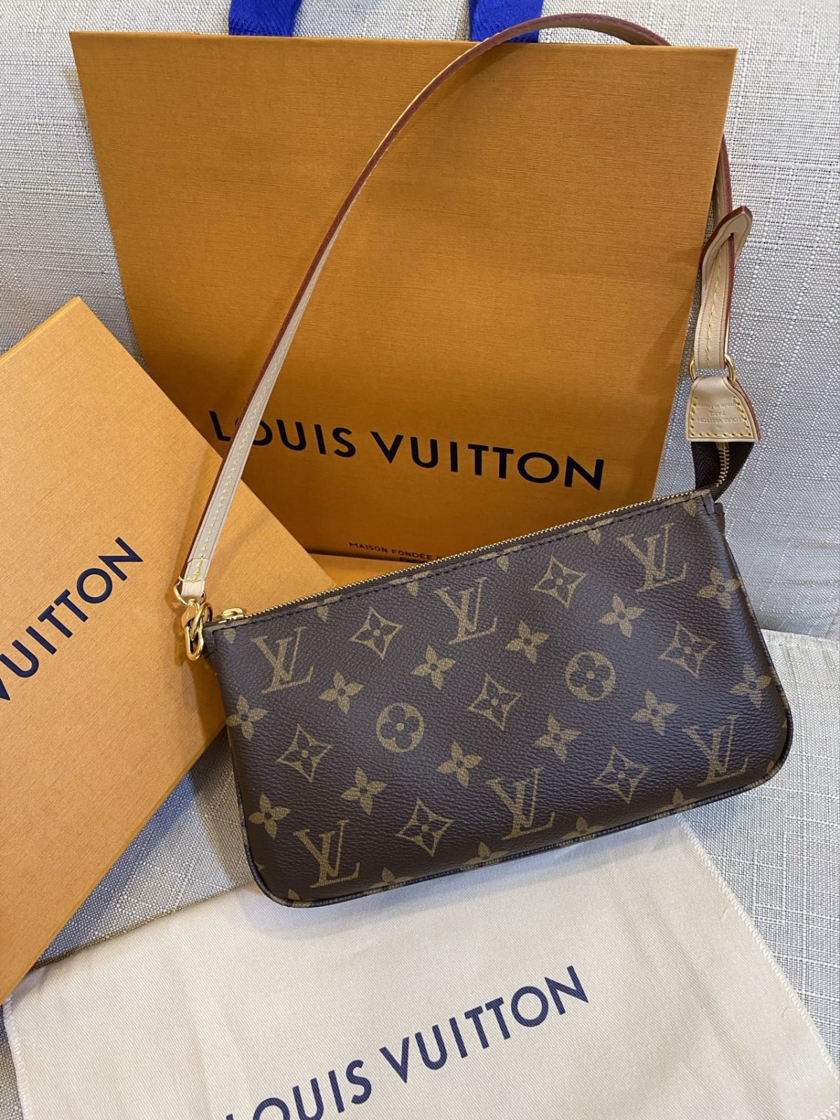 Shebag Louis Vuitton M40712 Pochette accessory bag full review(2024 Sep updated)-Best Quality Fake designer Bag Review, Replica designer bag ru Shebag Louis Vuitton M40712 Pochette accessory bag full review(2024 Sep updated)-Best Quality Fake designer Bag Review, Replica designer bag ru