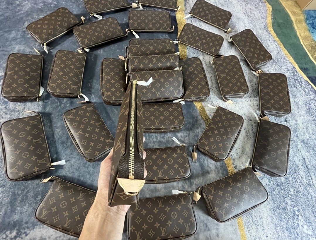 Shebag Louis Vuitton M40712 Pochette accessory bag full review(2024 Sep updated)-Best Quality Fake designer Bag Review, Replica designer bag ru Shebag Louis Vuitton M40712 Pochette accessory bag full review(2024 Sep updated)-Best Quality Fake designer Bag Review, Replica designer bag ru