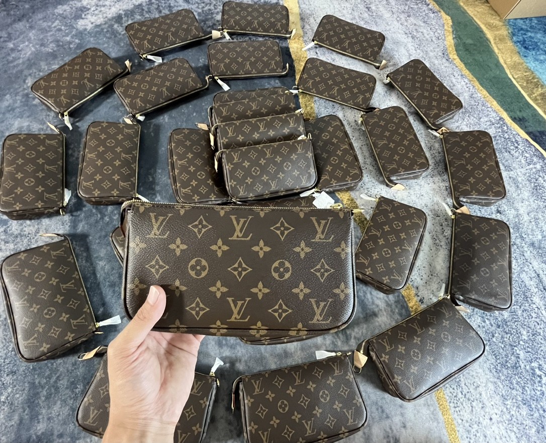 Shebag Louis Vuitton M40712 Pochette accessory bag full review(2024 Sep updated)-Best Quality Fake designer Bag Review, Replica designer bag ru Shebag Louis Vuitton M40712 Pochette accessory bag full review(2024 Sep updated)-Best Quality Fake designer Bag Review, Replica designer bag ru