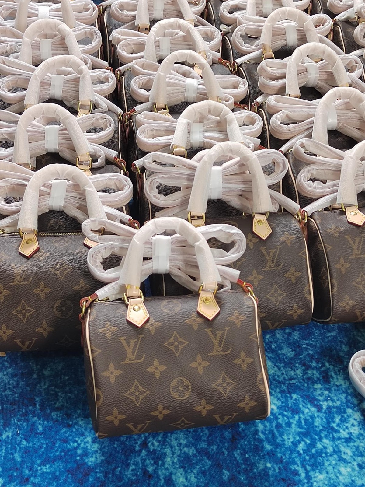 Shebag Louis Vuitton M41113 SPEEDY 25 full review (2024 Sep updated)-Best Quality Fake designer Bag Review, Replica designer bag ru Shebag Louis Vuitton M41113 SPEEDY 25 full review (2024 Sep updated)-Best Quality Fake designer Bag Review, Replica designer bag ru