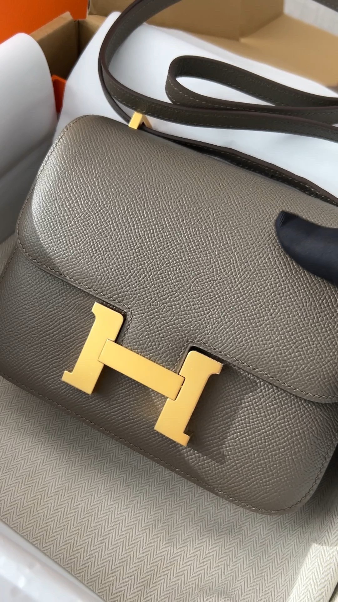 Shebag fully handmade Hermes Constance 19 in grey (2024 Oct updated)-Best Quality Fake designer Bag Review, Replica designer bag ru Shebag fully handmade Hermes Constance 19 in grey (2024 Oct updated)-Best Quality Fake designer Bag Review, Replica designer bag ru