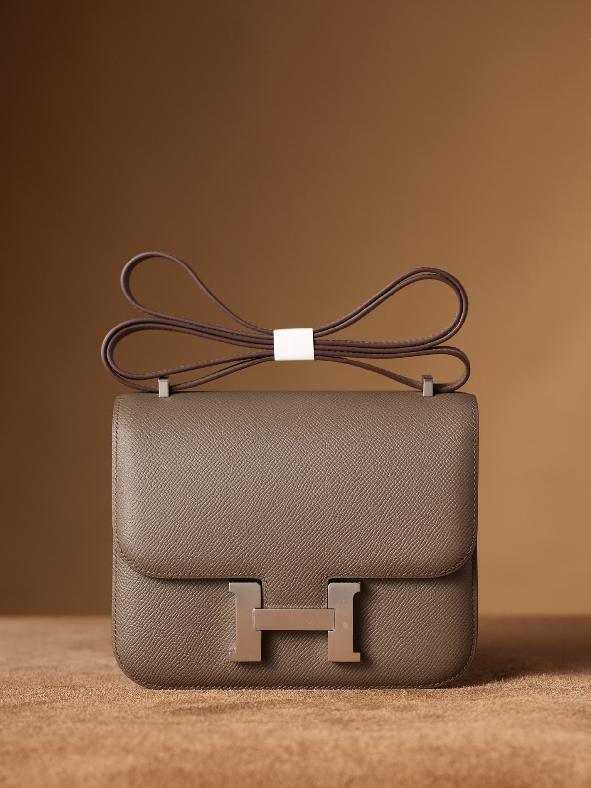 Shebag fully handmade Hermes Constance 19 in grey (2024 Oct updated)-Best Quality Fake designer Bag Review, Replica designer bag ru Shebag fully handmade Hermes Constance 19 in grey (2024 Oct updated)-Best Quality Fake designer Bag Review, Replica designer bag ru