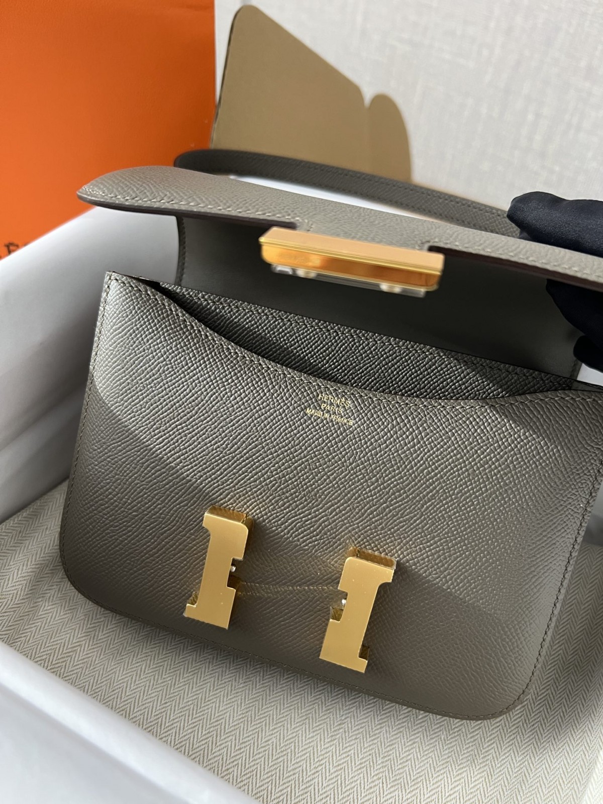 Shebag fully handmade Hermes Constance 19 in grey (2024 Oct updated)-Best Quality Fake designer Bag Review, Replica designer bag ru Shebag fully handmade Hermes Constance 19 in grey (2024 Oct updated)-Best Quality Fake designer Bag Review, Replica designer bag ru