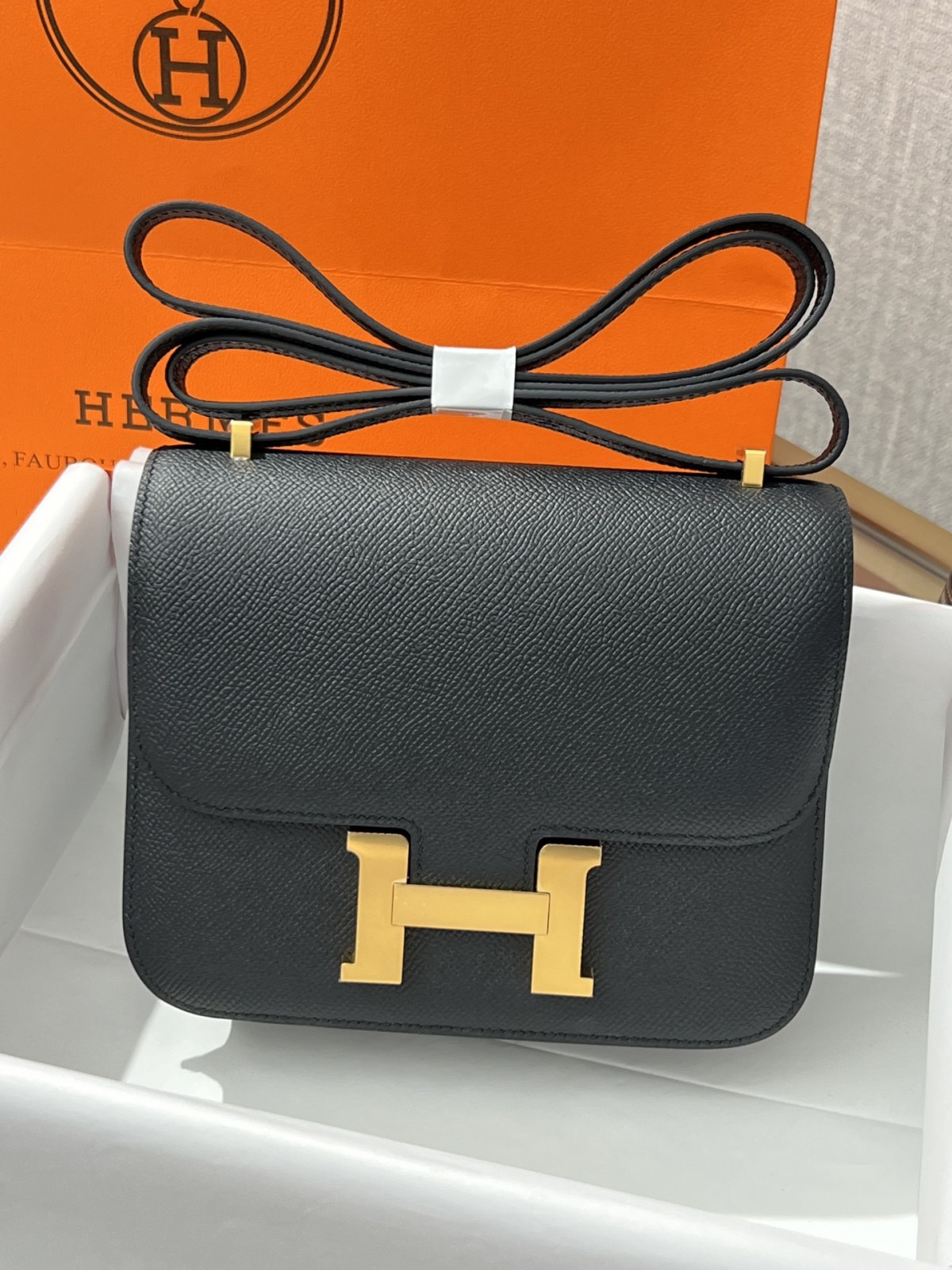 Shebag Hermes Constance 19 bag in black full review (2024 Oct updated)-Best Quality Fake designer Bag Review, Replica designer bag ru Shebag Hermes Constance 19 bag in black full review (2024 Oct updated)-Best Quality Fake designer Bag Review, Replica designer bag ru