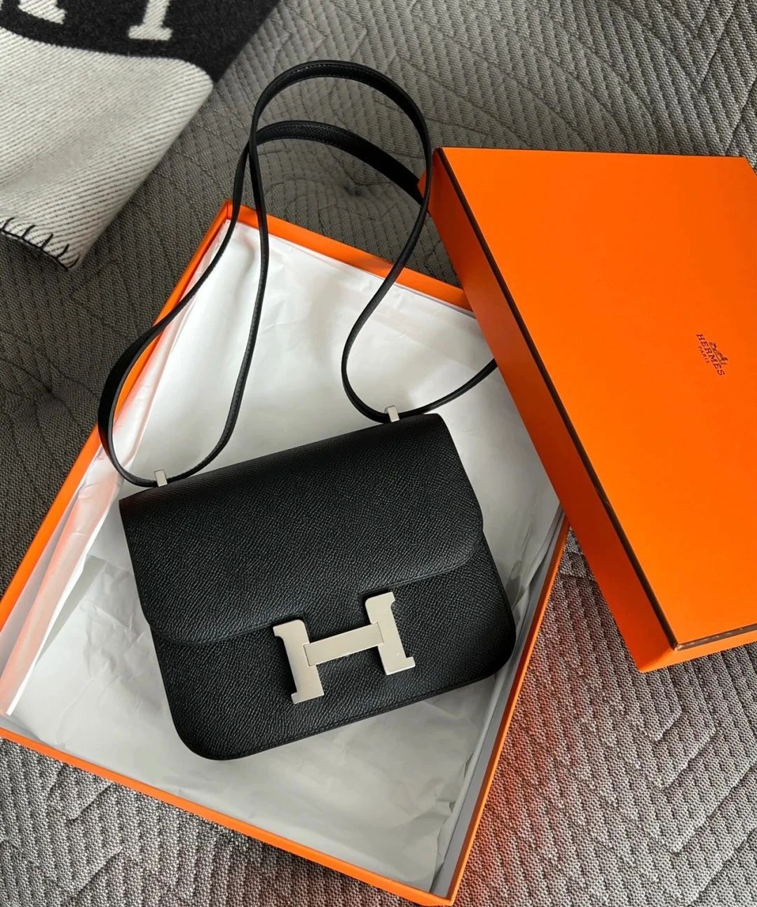 Shebag Hermes Constance 19 bag in black full review (2024 Oct updated)-Best Quality Fake designer Bag Review, Replica designer bag ru Shebag Hermes Constance 19 bag in black full review (2024 Oct updated)-Best Quality Fake designer Bag Review, Replica designer bag ru