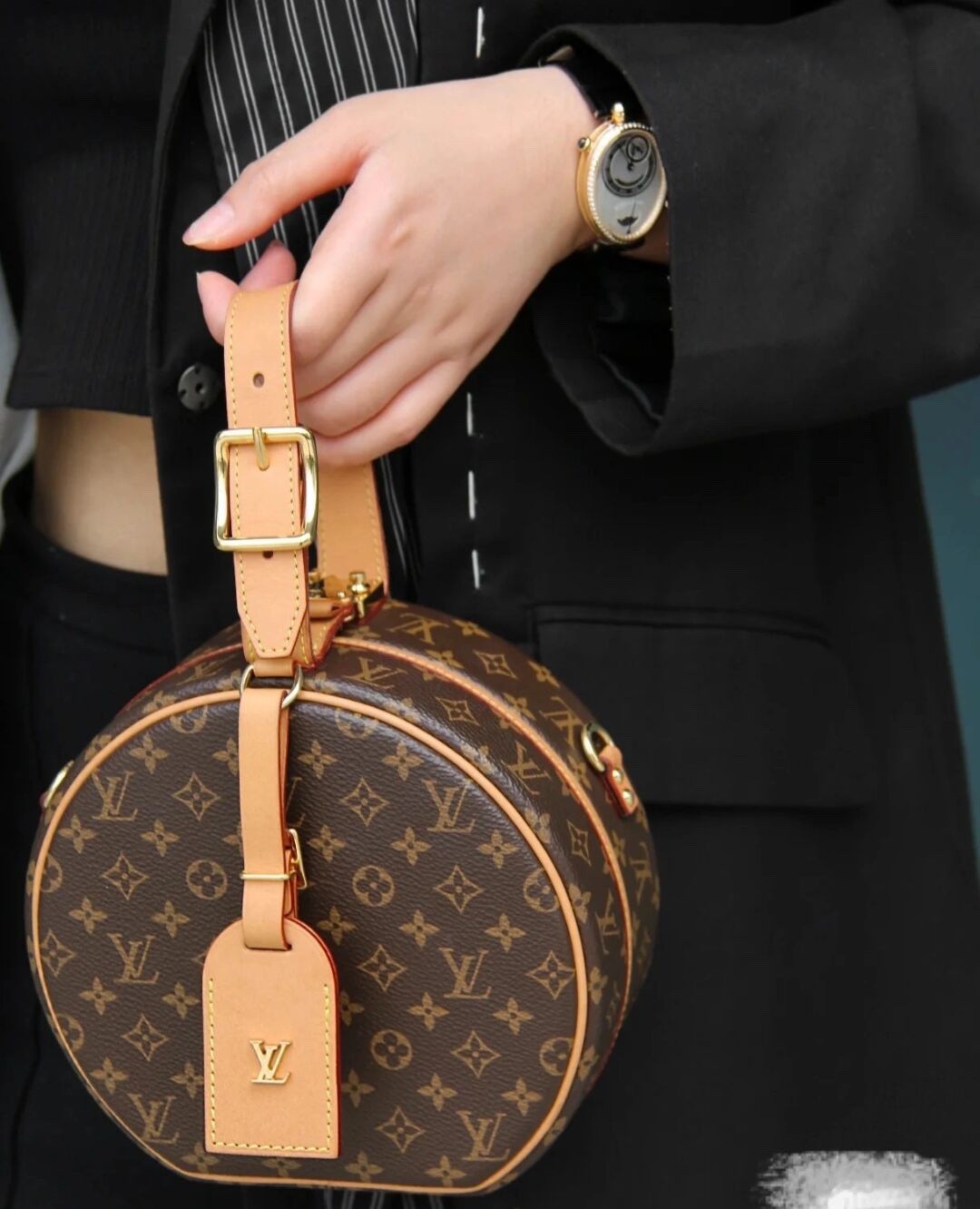 Shebag Louis Vuitton M43514 PETITE BOITE CHAPEAU full review (2024 Oct updated)-Best Quality Fake designer Bag Review, Replica designer bag ru