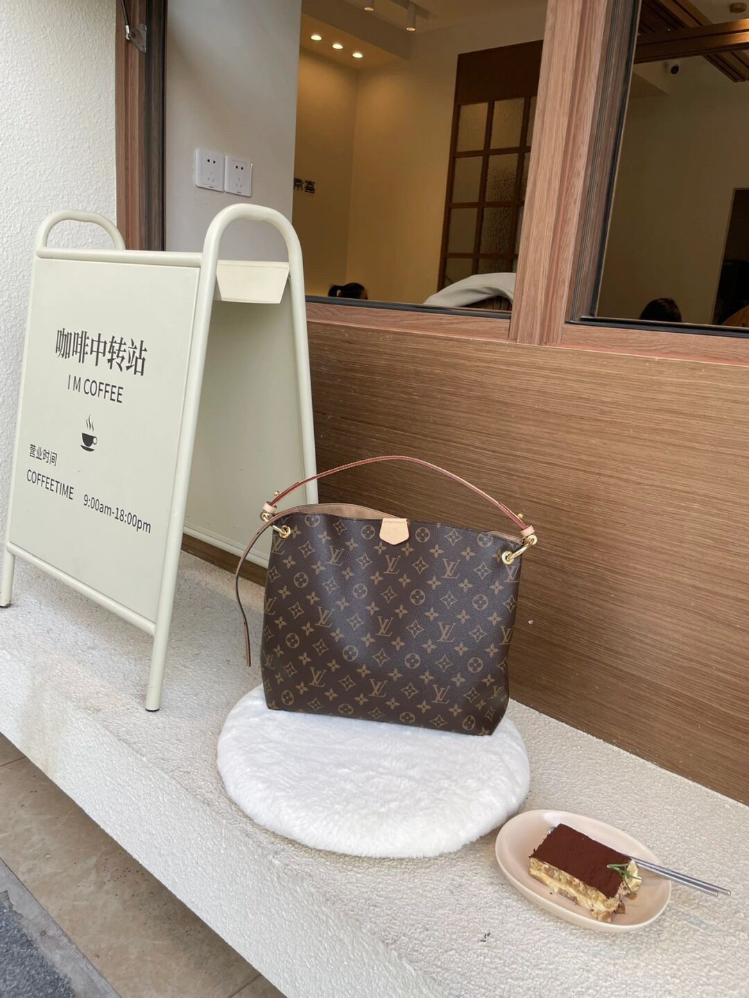Shebag Louis Vuitton M43701 GRACEFUL small Bag full review （2024 NOV updated）-Best Quality Fake designer Bag Review, Replica designer bag ru