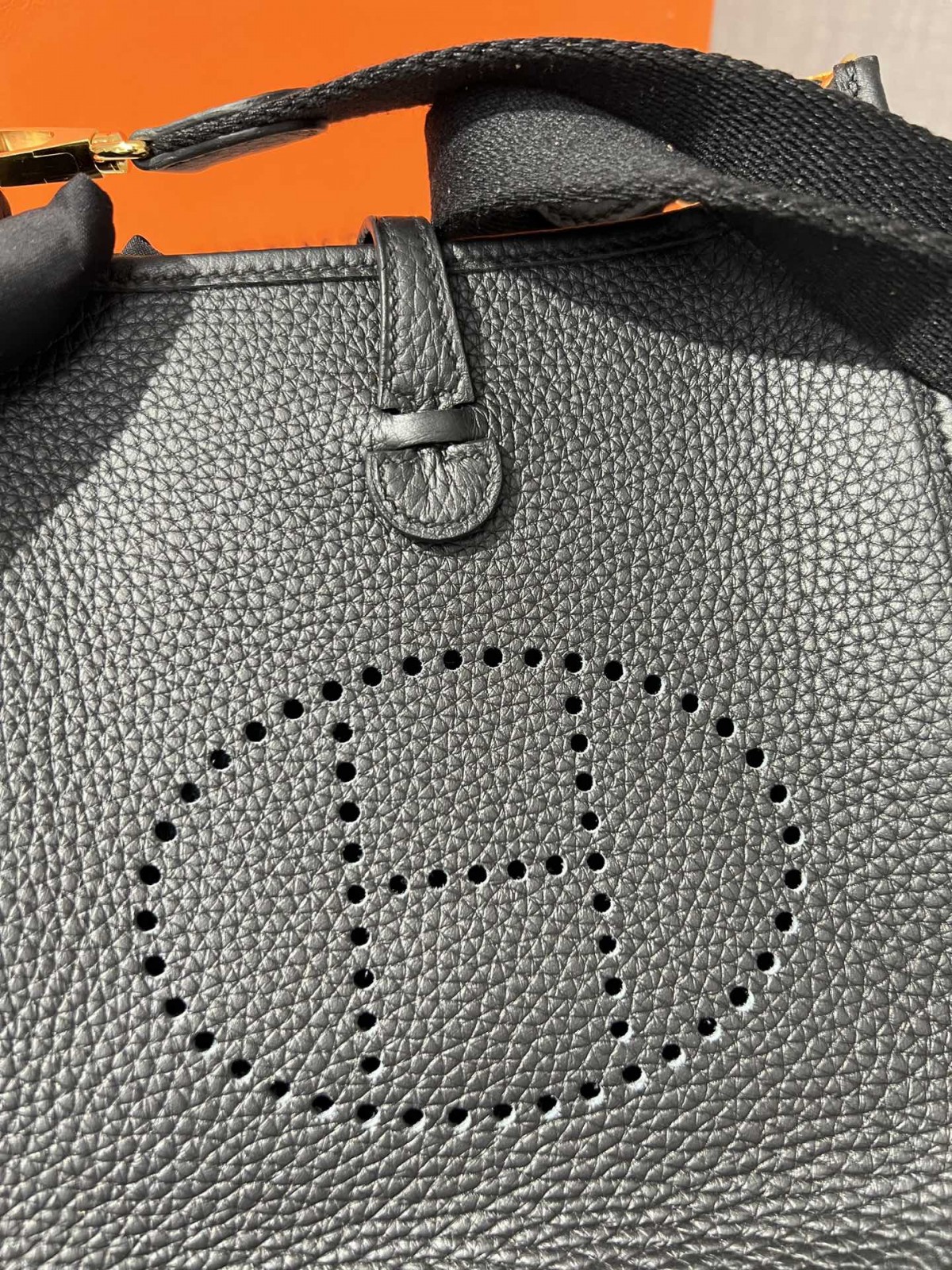 Shebag Hermes Evelyn 16 in black gold full review (2024 Nov updated)-Best Quality Fake designer Bag Review, Replica designer bag ru Shebag Hermes Evelyn 16 in black gold full review (2024 Nov updated)-Best Quality Fake designer Bag Review, Replica designer bag ru