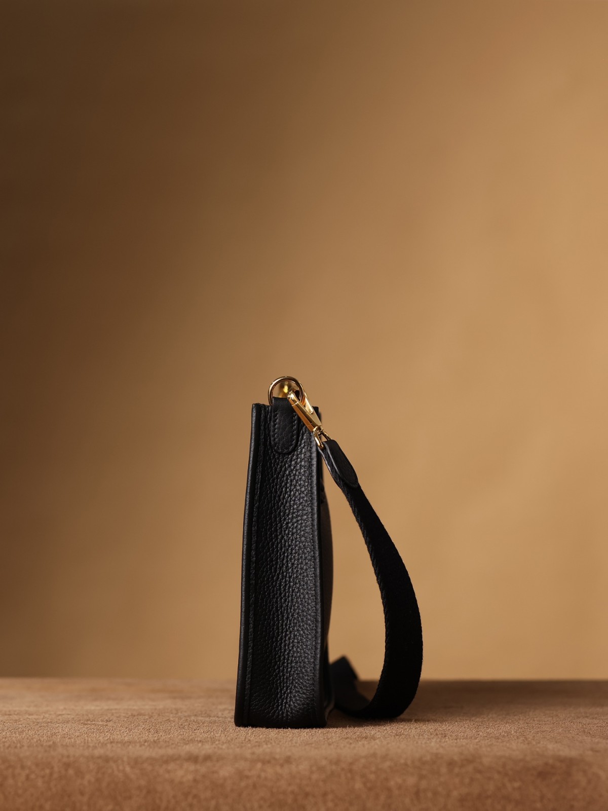 Shebag Hermes Evelyn 16 in black gold full review (2024 Nov updated)-Best Quality Fake designer Bag Review, Replica designer bag ru Shebag Hermes Evelyn 16 in black gold full review (2024 Nov updated)-Best Quality Fake designer Bag Review, Replica designer bag ru