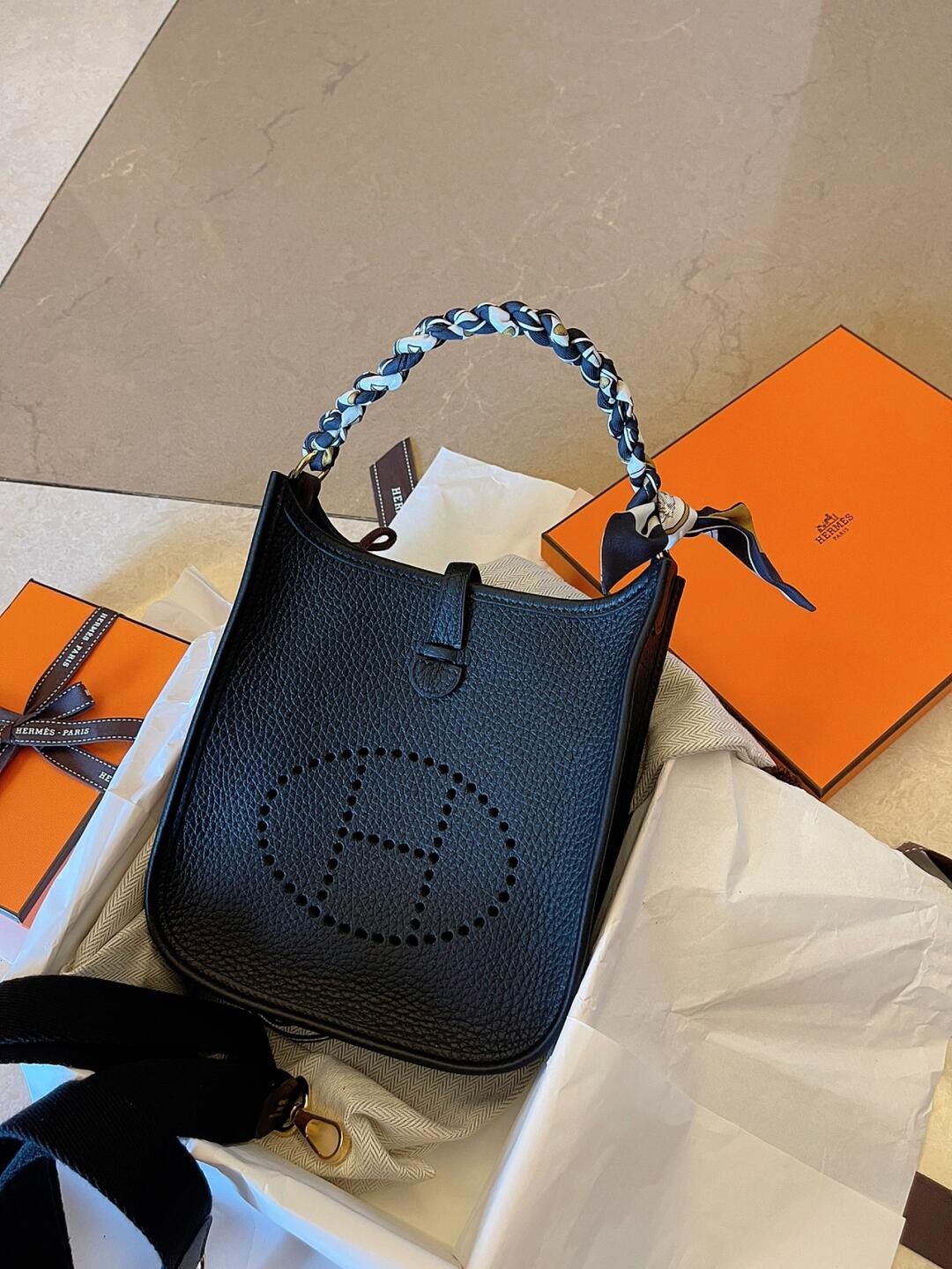 Shebag Hermes Evelyn 16 in black gold full review (2024 Nov updated)-Best Quality Fake designer Bag Review, Replica designer bag ru Shebag Hermes Evelyn 16 in black gold full review (2024 Nov updated)-Best Quality Fake designer Bag Review, Replica designer bag ru