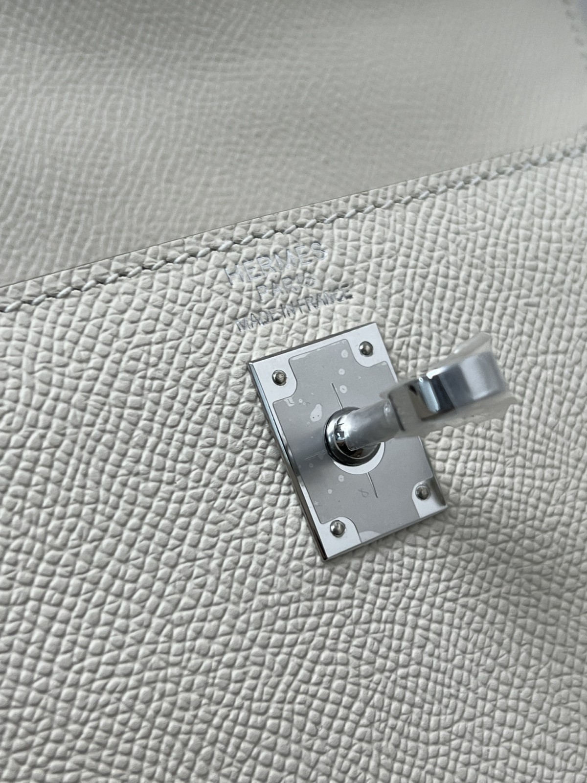 Shebag full handmade Hermes Kelly 25 in white Epsom leather full review (2024 Dec updated)-Best Quality Fake designer Bag Review, Replica designer bag ru Shebag full handmade Hermes Kelly 25 in white Epsom leather full review (2024 Dec updated)-Best Quality Fake designer Bag Review, Replica designer bag ru