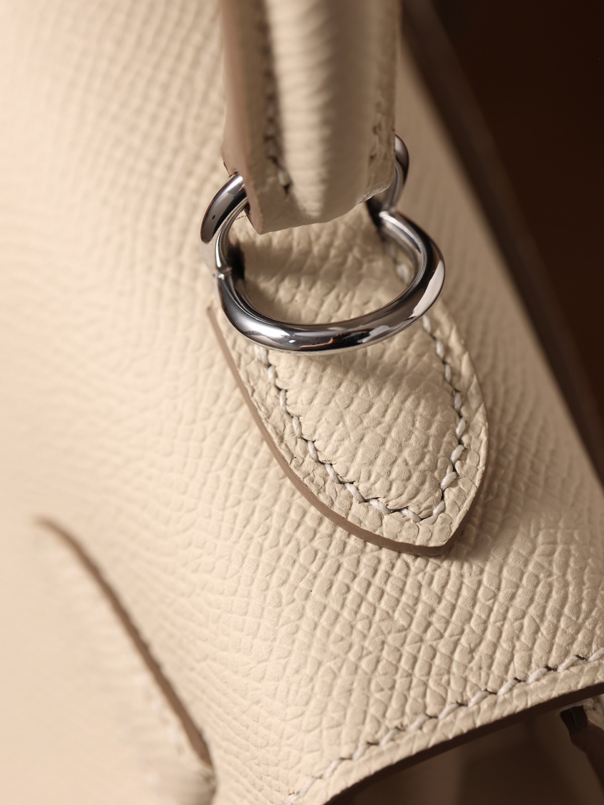 Shebag full handmade Hermes Kelly 25 in white Epsom leather full review (2024 Dec updated)-Best Quality Fake designer Bag Review, Replica designer bag ru Shebag full handmade Hermes Kelly 25 in white Epsom leather full review (2024 Dec updated)-Best Quality Fake designer Bag Review, Replica designer bag ru