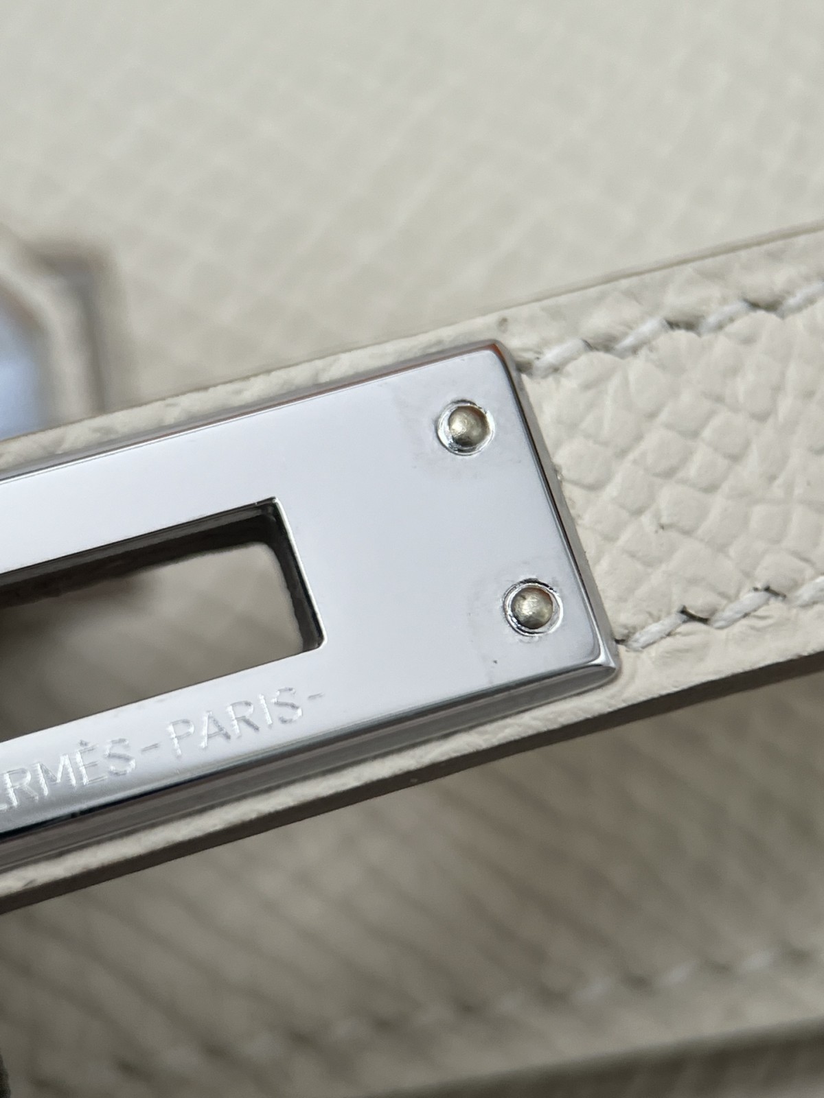 Shebag full handmade Hermes Kelly 25 in white Epsom leather full review (2024 Dec updated)-Best Quality Fake designer Bag Review, Replica designer bag ru Shebag full handmade Hermes Kelly 25 in white Epsom leather full review (2024 Dec updated)-Best Quality Fake designer Bag Review, Replica designer bag ru