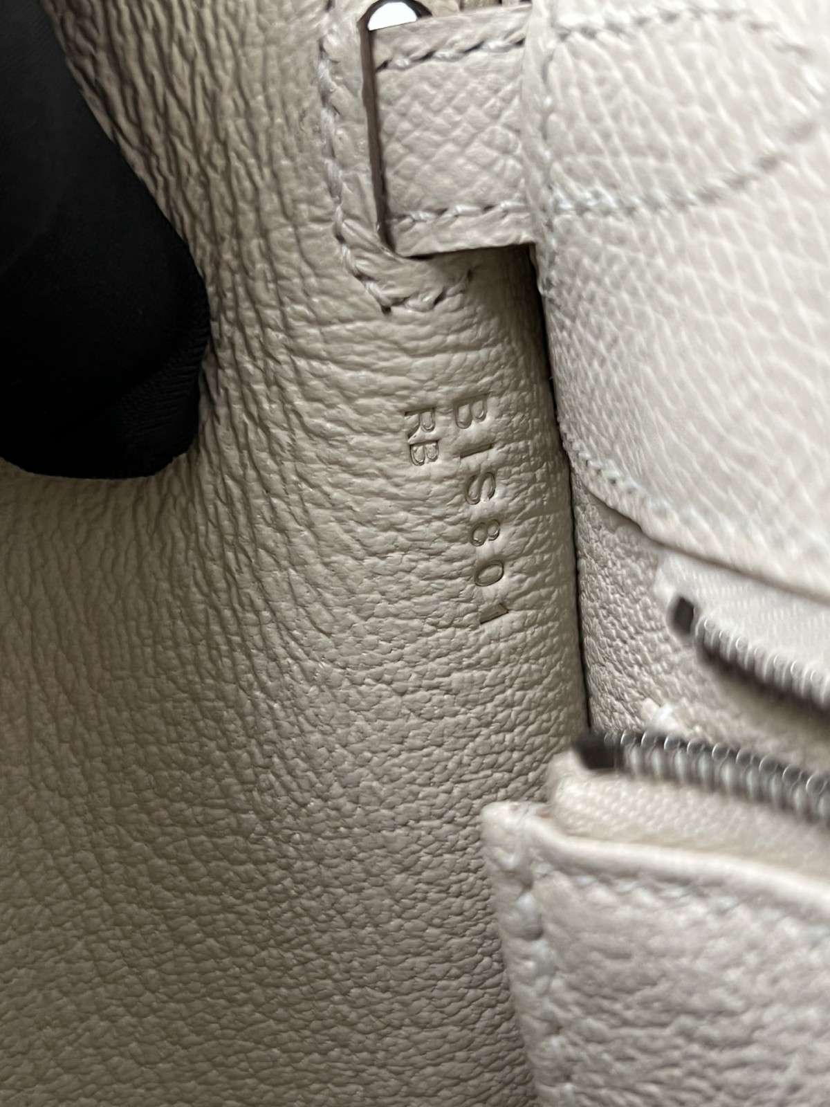 Shebag full handmade Hermes Kelly 25 in white Epsom leather full review (2024 Dec updated)-Best Quality Fake designer Bag Review, Replica designer bag ru Shebag full handmade Hermes Kelly 25 in white Epsom leather full review (2024 Dec updated)-Best Quality Fake designer Bag Review, Replica designer bag ru