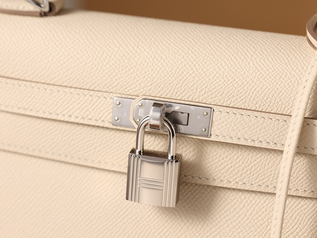 Shebag full handmade Hermes Kelly 25 in white Epsom leather full review (2024 Dec updated)-Best Quality Fake designer Bag Review, Replica designer bag ru Shebag full handmade Hermes Kelly 25 in white Epsom leather full review (2024 Dec updated)-Best Quality Fake designer Bag Review, Replica designer bag ru