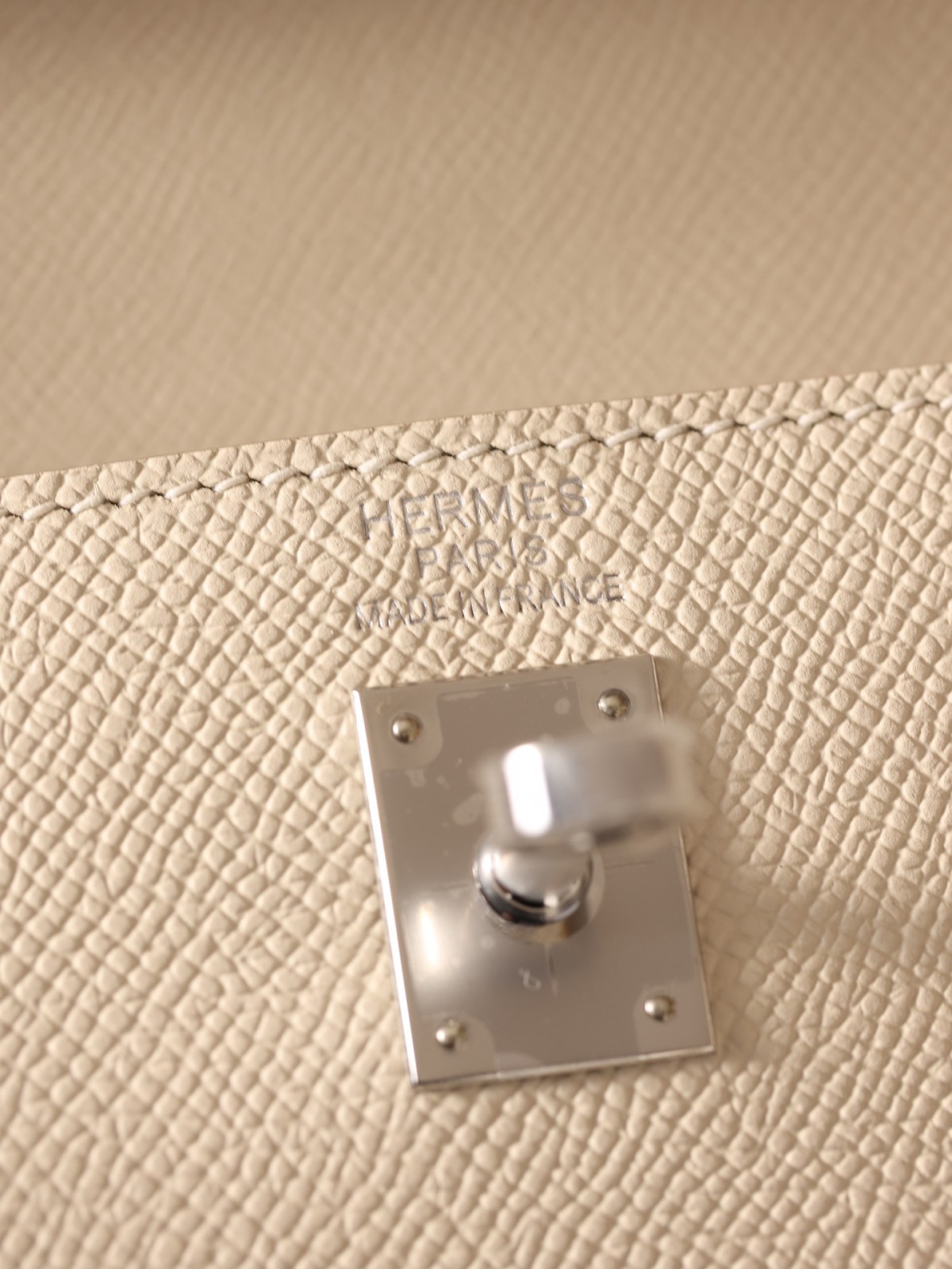 Shebag full handmade Hermes Kelly 25 in white Epsom leather full review (2024 Dec updated)-Best Quality Fake designer Bag Review, Replica designer bag ru Shebag full handmade Hermes Kelly 25 in white Epsom leather full review (2024 Dec updated)-Best Quality Fake designer Bag Review, Replica designer bag ru