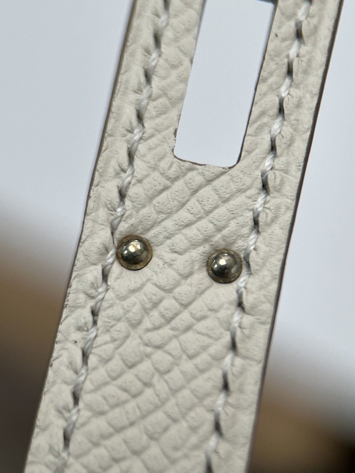 Shebag full handmade Hermes Kelly 25 in white Epsom leather full review (2024 Dec updated)-Best Quality Fake designer Bag Review, Replica designer bag ru Shebag full handmade Hermes Kelly 25 in white Epsom leather full review (2024 Dec updated)-Best Quality Fake designer Bag Review, Replica designer bag ru