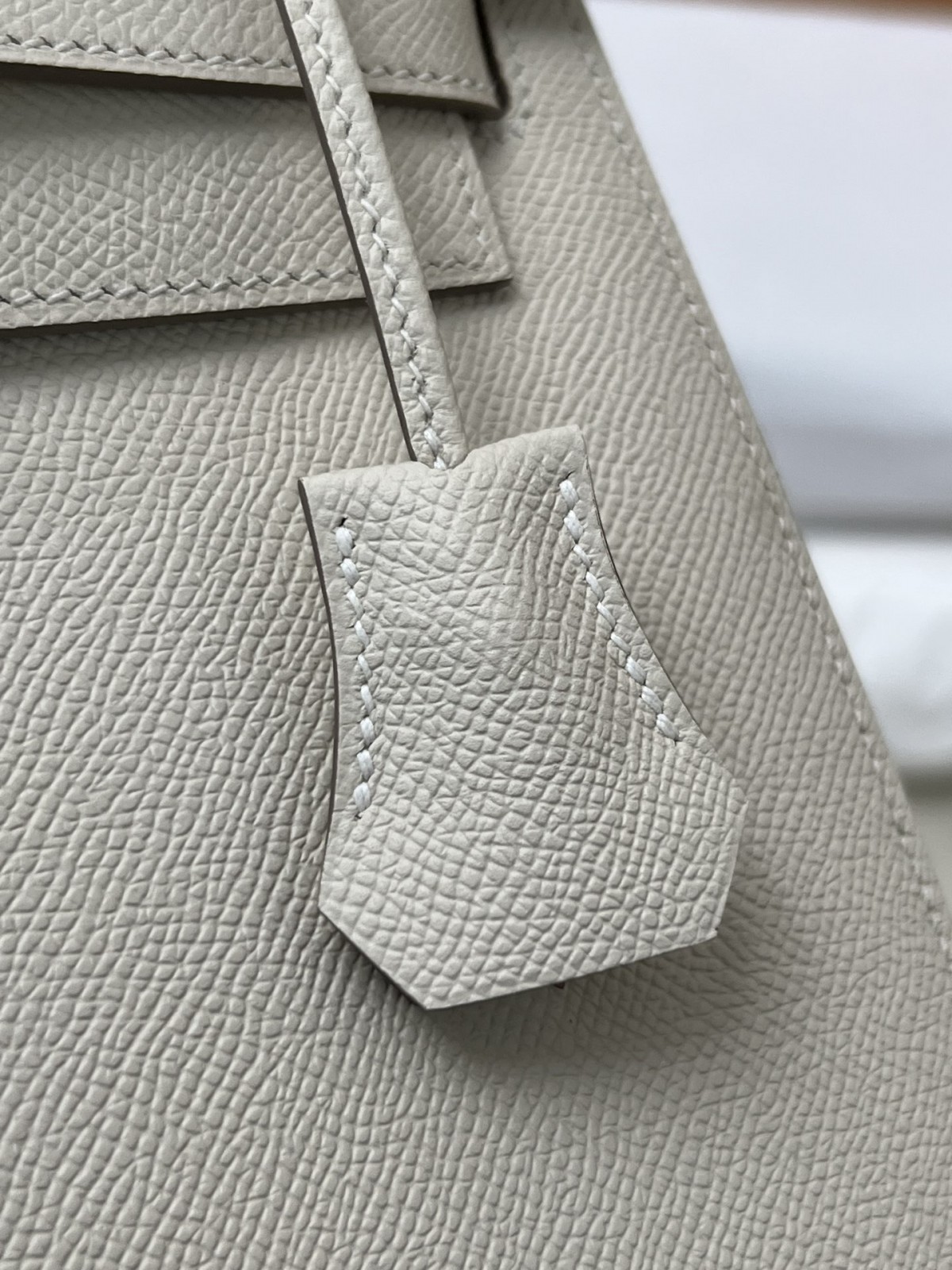 Shebag full handmade Hermes Kelly 25 in white Epsom leather full review (2024 Dec updated)-Best Quality Fake designer Bag Review, Replica designer bag ru Shebag full handmade Hermes Kelly 25 in white Epsom leather full review (2024 Dec updated)-Best Quality Fake designer Bag Review, Replica designer bag ru
