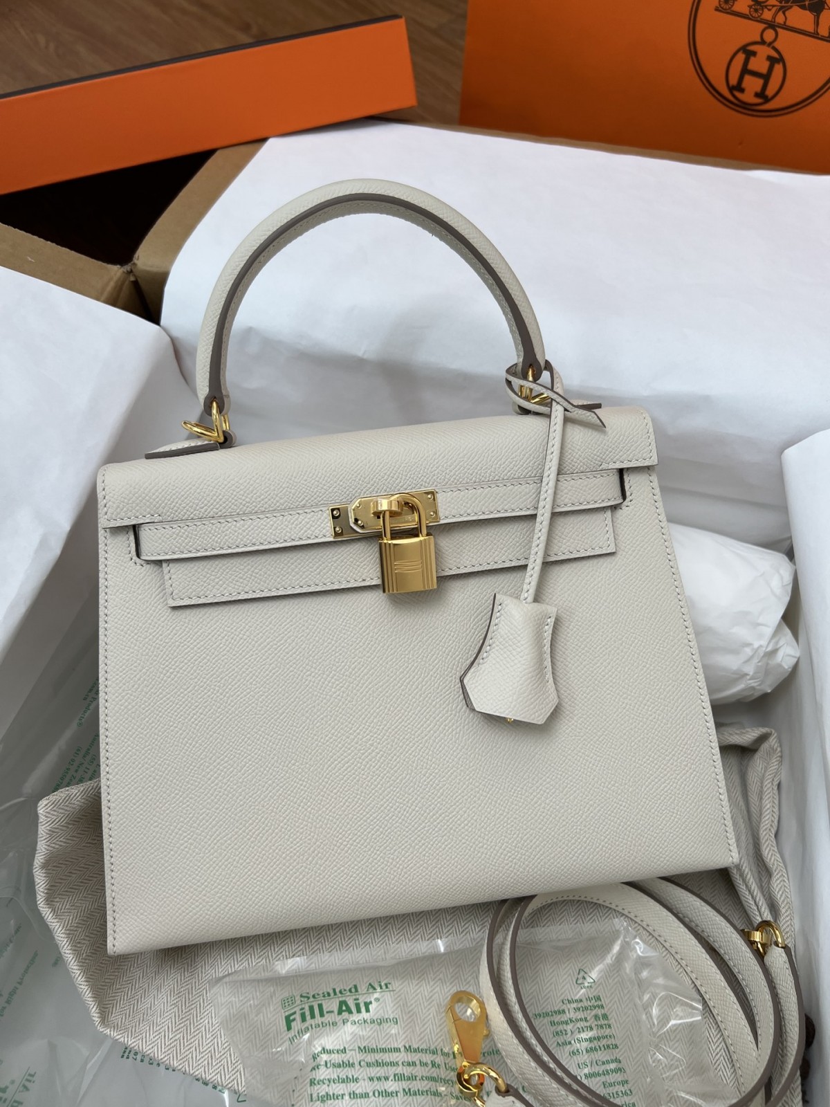 Shebag 15% off!And Hermes Kelly 25 snow white bag in gold hardware fully hand made review (2024 Dec updated)-Best Quality Fake designer Bag Review, Replica designer bag ru Shebag 15% off!And Hermes Kelly 25 snow white bag in gold hardware fully hand made review (2024 Dec updated)-Best Quality Fake designer Bag Review, Replica designer bag ru