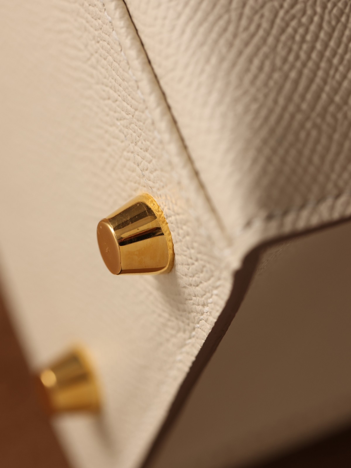 Shebag 15% off!And Hermes Kelly 25 snow white bag in gold hardware fully hand made review (2024 Dec updated)-Best Quality Fake designer Bag Review, Replica designer bag ru Shebag 15% off!And Hermes Kelly 25 snow white bag in gold hardware fully hand made review (2024 Dec updated)-Best Quality Fake designer Bag Review, Replica designer bag ru