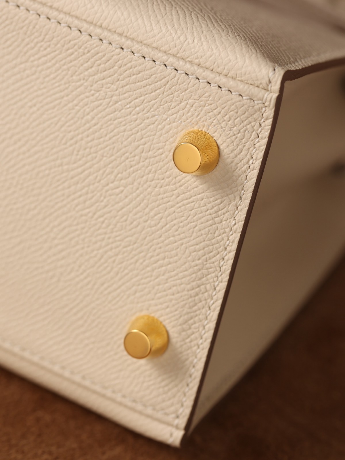 Shebag 15% off!And Hermes Kelly 25 snow white bag in gold hardware fully hand made review (2024 Dec updated)-Best Quality Fake designer Bag Review, Replica designer bag ru Shebag 15% off!And Hermes Kelly 25 snow white bag in gold hardware fully hand made review (2024 Dec updated)-Best Quality Fake designer Bag Review, Replica designer bag ru