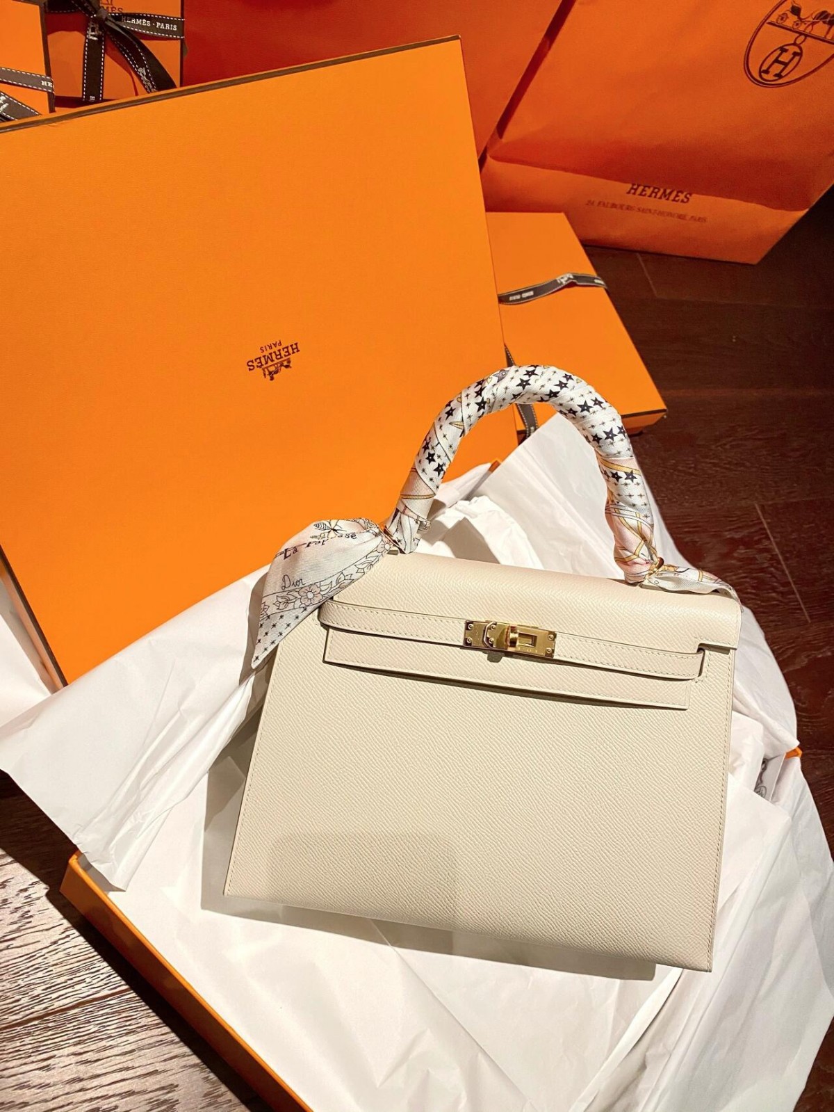 Shebag 15% off!And Hermes Kelly 25 snow white bag in gold hardware fully hand made review (2024 Dec updated)-Best Quality Fake designer Bag Review, Replica designer bag ru Shebag 15% off!And Hermes Kelly 25 snow white bag in gold hardware fully hand made review (2024 Dec updated)-Best Quality Fake designer Bag Review, Replica designer bag ru