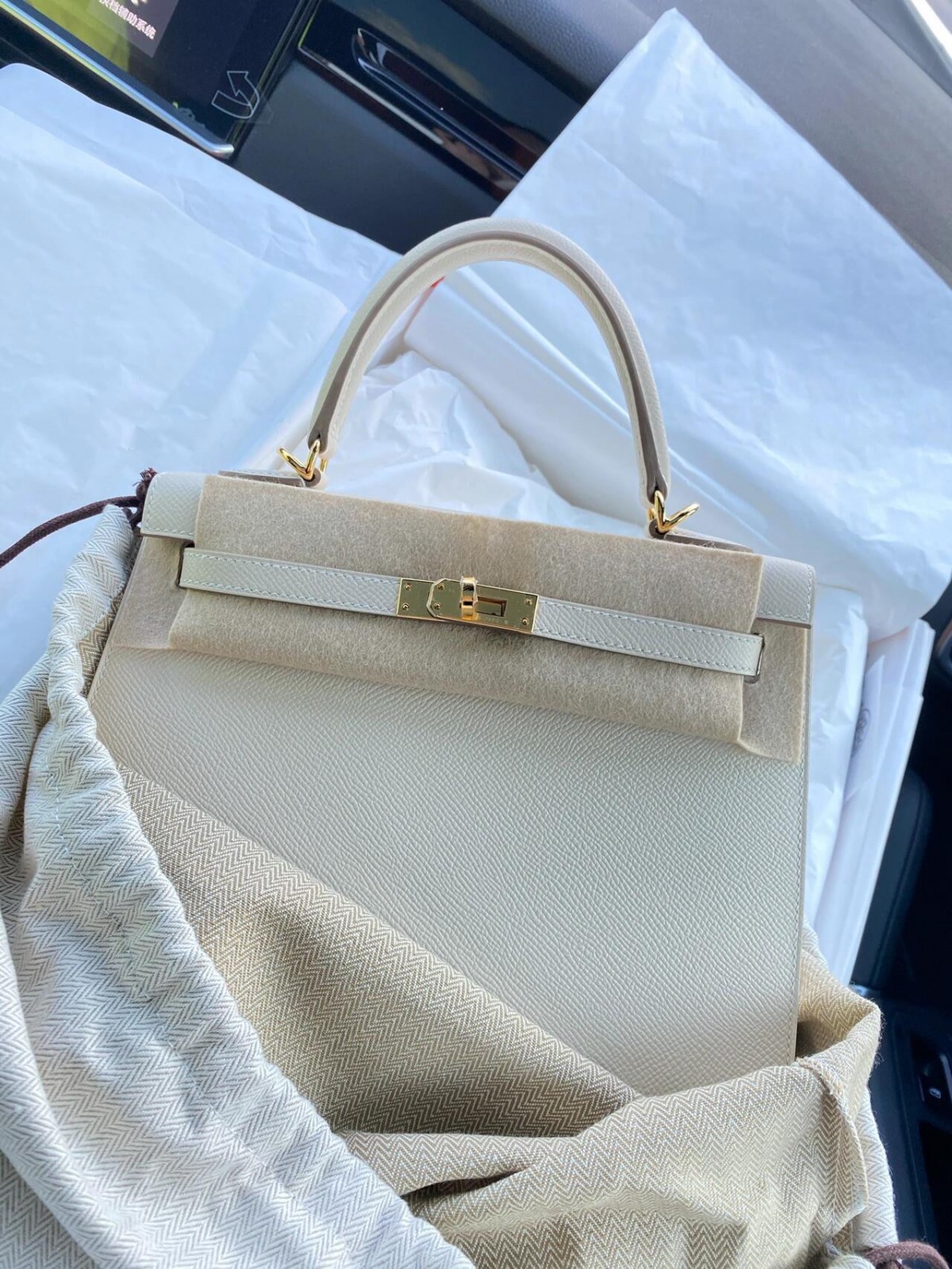 Shebag 15% off!And Hermes Kelly 25 snow white bag in gold hardware fully hand made review (2024 Dec updated)-Best Quality Fake designer Bag Review, Replica designer bag ru Shebag 15% off!And Hermes Kelly 25 snow white bag in gold hardware fully hand made review (2024 Dec updated)-Best Quality Fake designer Bag Review, Replica designer bag ru