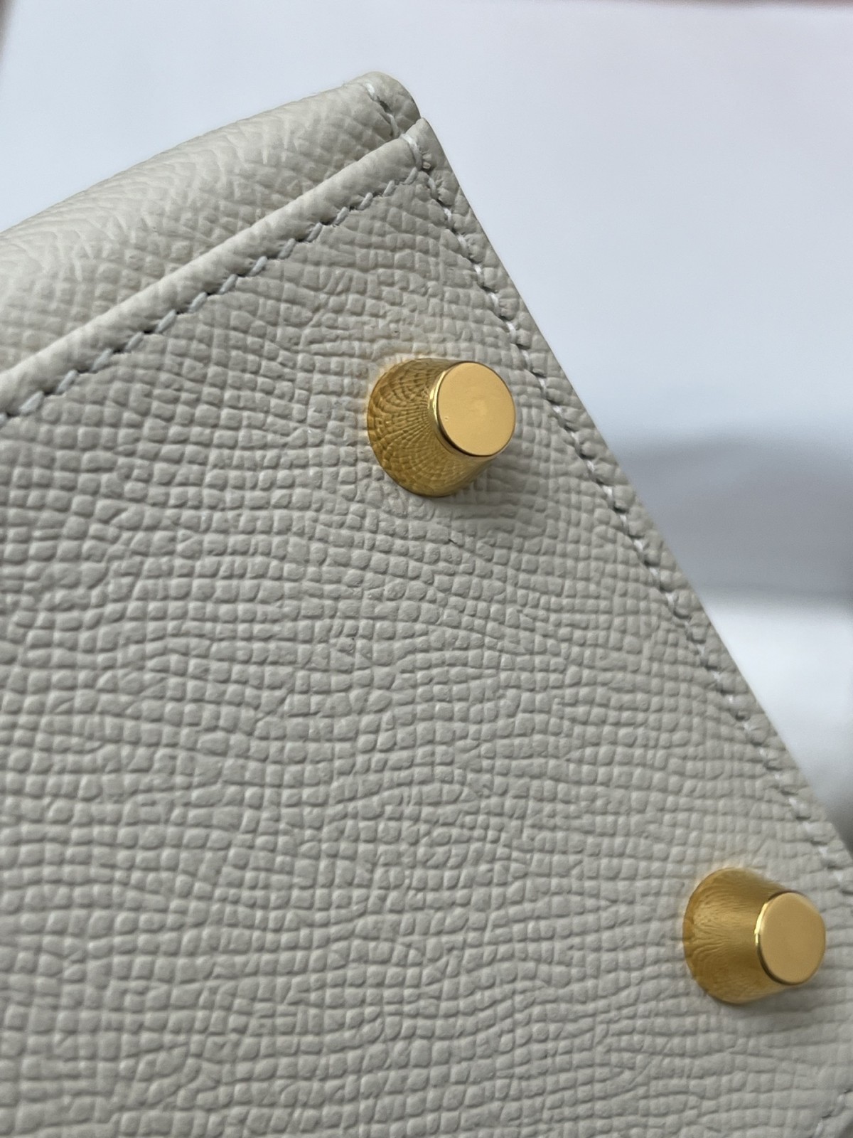 Shebag 15% off!And Hermes Kelly 25 snow white bag in gold hardware fully hand made review (2024 Dec updated)-Best Quality Fake designer Bag Review, Replica designer bag ru Shebag 15% off!And Hermes Kelly 25 snow white bag in gold hardware fully hand made review (2024 Dec updated)-Best Quality Fake designer Bag Review, Replica designer bag ru