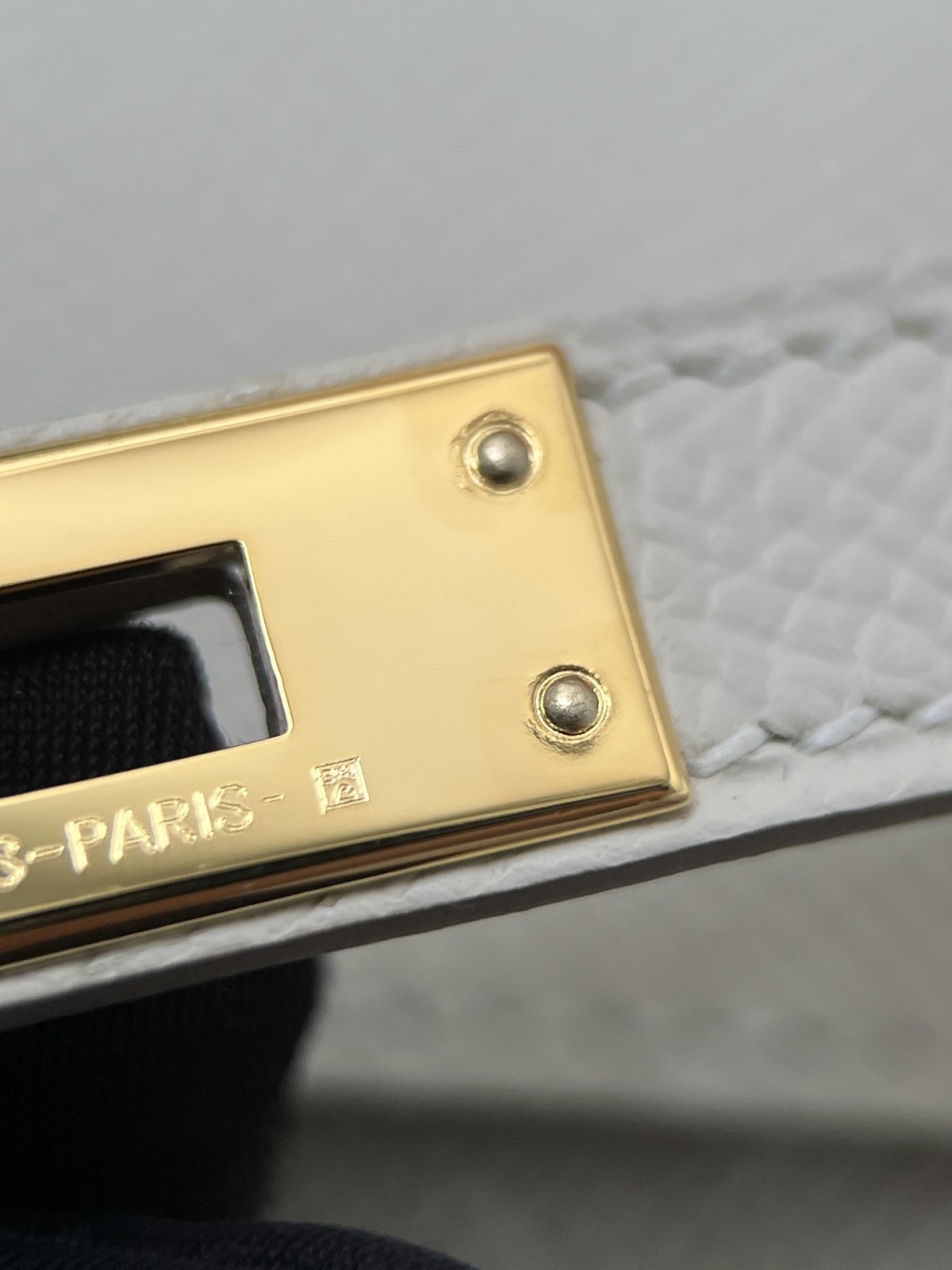 Shebag 15% off!And Hermes Kelly 25 snow white bag in gold hardware fully hand made review (2024 Dec updated)-Best Quality Fake designer Bag Review, Replica designer bag ru Shebag 15% off!And Hermes Kelly 25 snow white bag in gold hardware fully hand made review (2024 Dec updated)-Best Quality Fake designer Bag Review, Replica designer bag ru