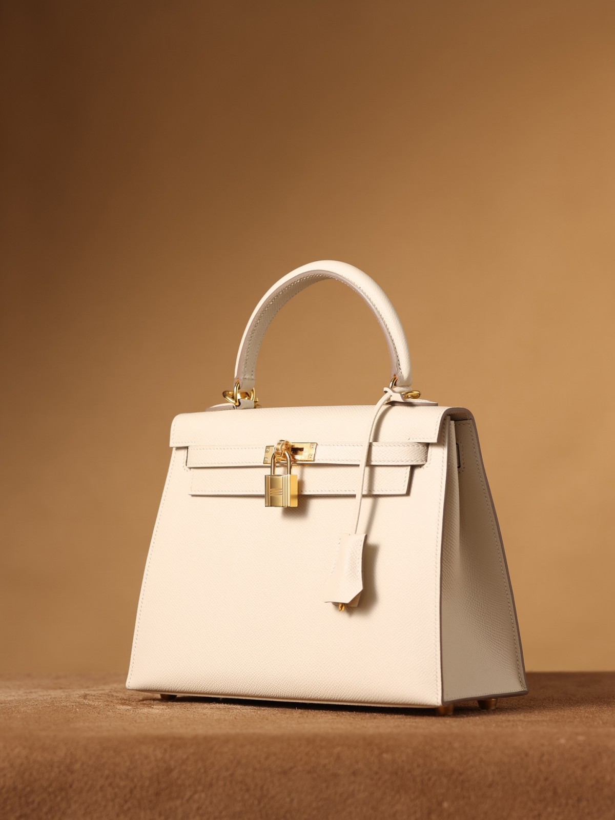 Shebag 15% off!And Hermes Kelly 25 snow white bag in gold hardware fully hand made review (2024 Dec updated)-Best Quality Fake designer Bag Review, Replica designer bag ru Shebag 15% off!And Hermes Kelly 25 snow white bag in gold hardware fully hand made review (2024 Dec updated)-Best Quality Fake designer Bag Review, Replica designer bag ru