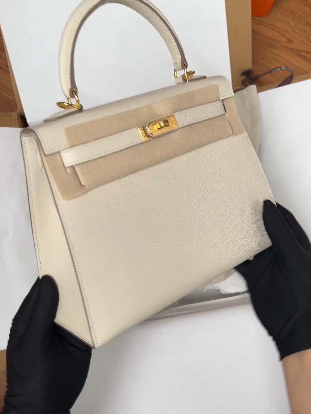 Shebag 15% off!And Hermes Kelly 25 snow white bag in gold hardware fully hand made review (2024 Dec updated)-Best Quality Fake designer Bag Review, Replica designer bag ru Shebag 15% off!And Hermes Kelly 25 snow white bag in gold hardware fully hand made review (2024 Dec updated)-Best Quality Fake designer Bag Review, Replica designer bag ru