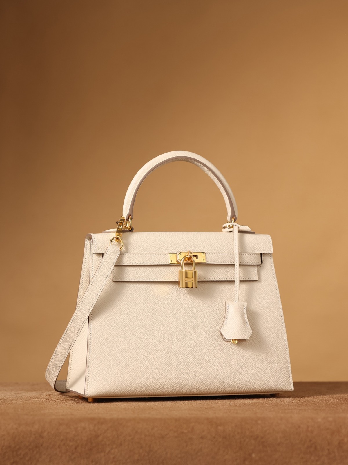 Shebag 15% off!And Hermes Kelly 25 snow white bag in gold hardware fully hand made review (2024 Dec updated)-Best Quality Fake designer Bag Review, Replica designer bag ru Shebag 15% off!And Hermes Kelly 25 snow white bag in gold hardware fully hand made review (2024 Dec updated)-Best Quality Fake designer Bag Review, Replica designer bag ru