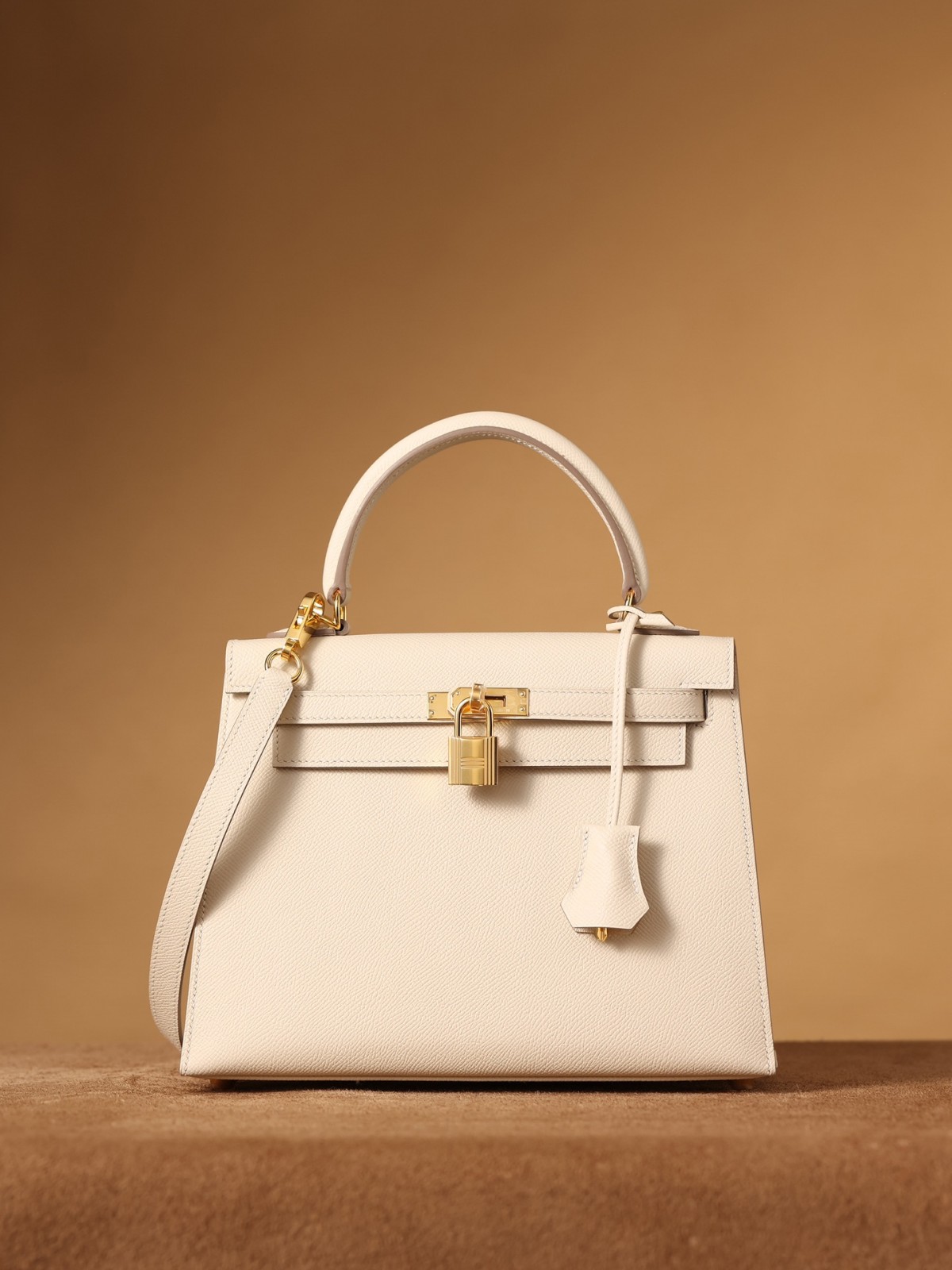 Shebag 15% off!And Hermes Kelly 25 snow white bag in gold hardware fully hand made review (2024 Dec updated)-Best Quality Fake designer Bag Review, Replica designer bag ru Shebag 15% off!And Hermes Kelly 25 snow white bag in gold hardware fully hand made review (2024 Dec updated)-Best Quality Fake designer Bag Review, Replica designer bag ru