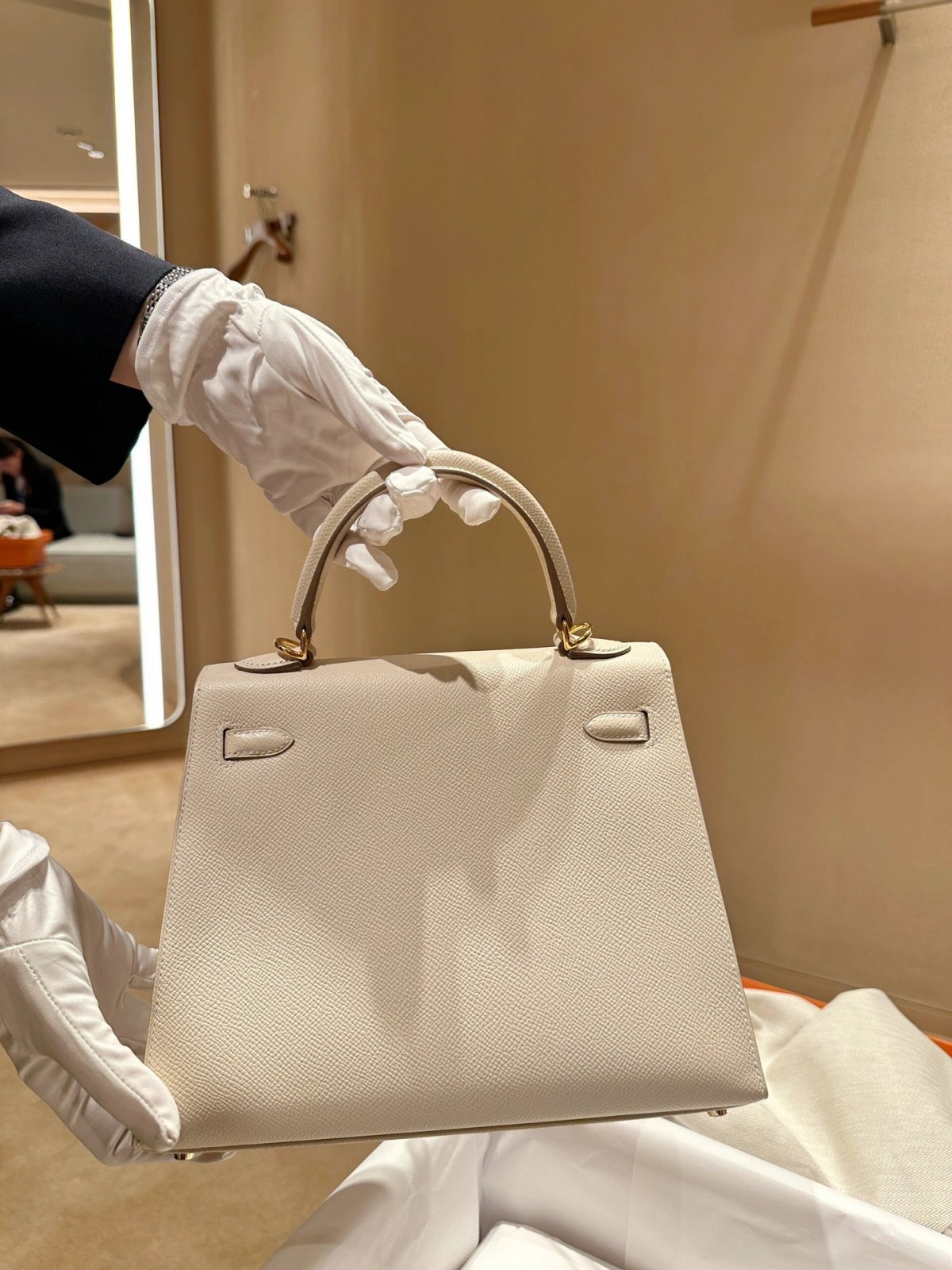 Shebag 15% off!And Hermes Kelly 25 snow white bag in gold hardware fully hand made review (2024 Dec updated)-Best Quality Fake designer Bag Review, Replica designer bag ru Shebag 15% off!And Hermes Kelly 25 snow white bag in gold hardware fully hand made review (2024 Dec updated)-Best Quality Fake designer Bag Review, Replica designer bag ru