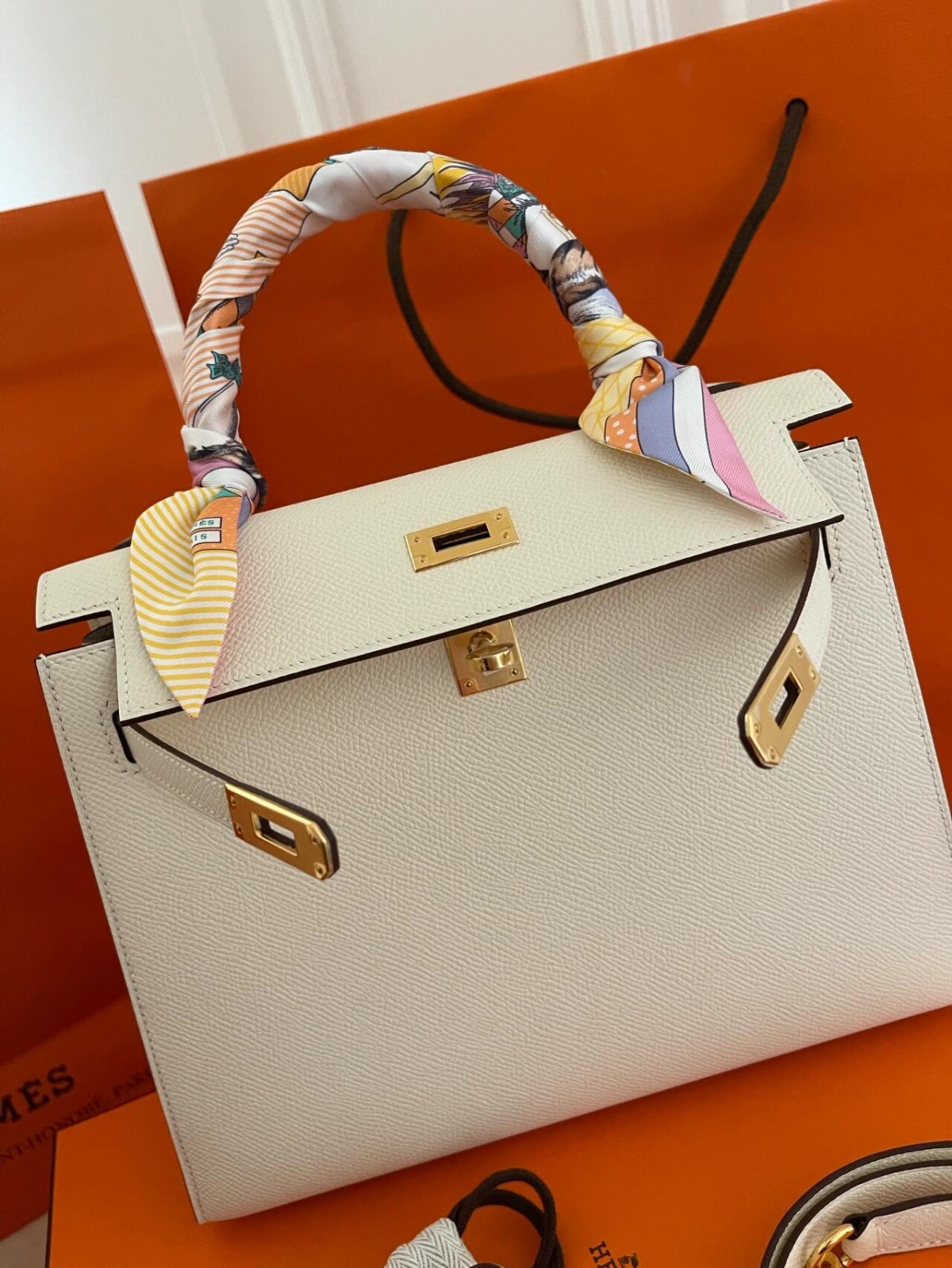Shebag 15% off!And Hermes Kelly 25 snow white bag in gold hardware fully hand made review (2024 Dec updated)-Best Quality Fake designer Bag Review, Replica designer bag ru Shebag 15% off!And Hermes Kelly 25 snow white bag in gold hardware fully hand made review (2024 Dec updated)-Best Quality Fake designer Bag Review, Replica designer bag ru