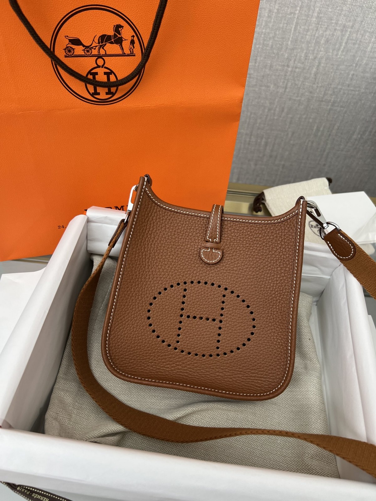 Shebag 15% off！And Shebag fully handmade Hermes Evelyn 16 bag in brown review （2024 Dec updated）-Best Quality Fake designer Bag Review, Replica designer bag ru
