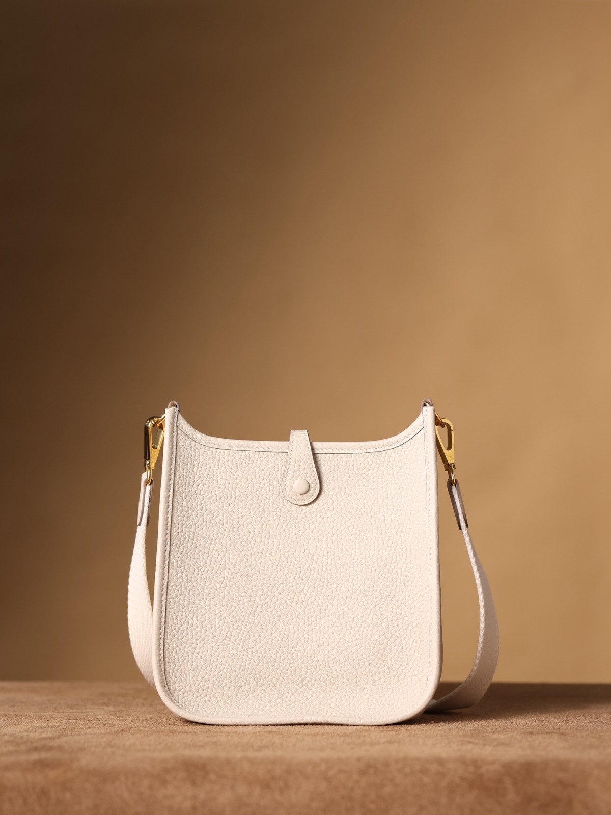 What a beautiful SnowWhite！Shebag fully hand made Hermes Evelyn 16 Togo leather bag（2024 Dec updated）-Best Quality Fake designer Bag Review, Replica designer bag ru
