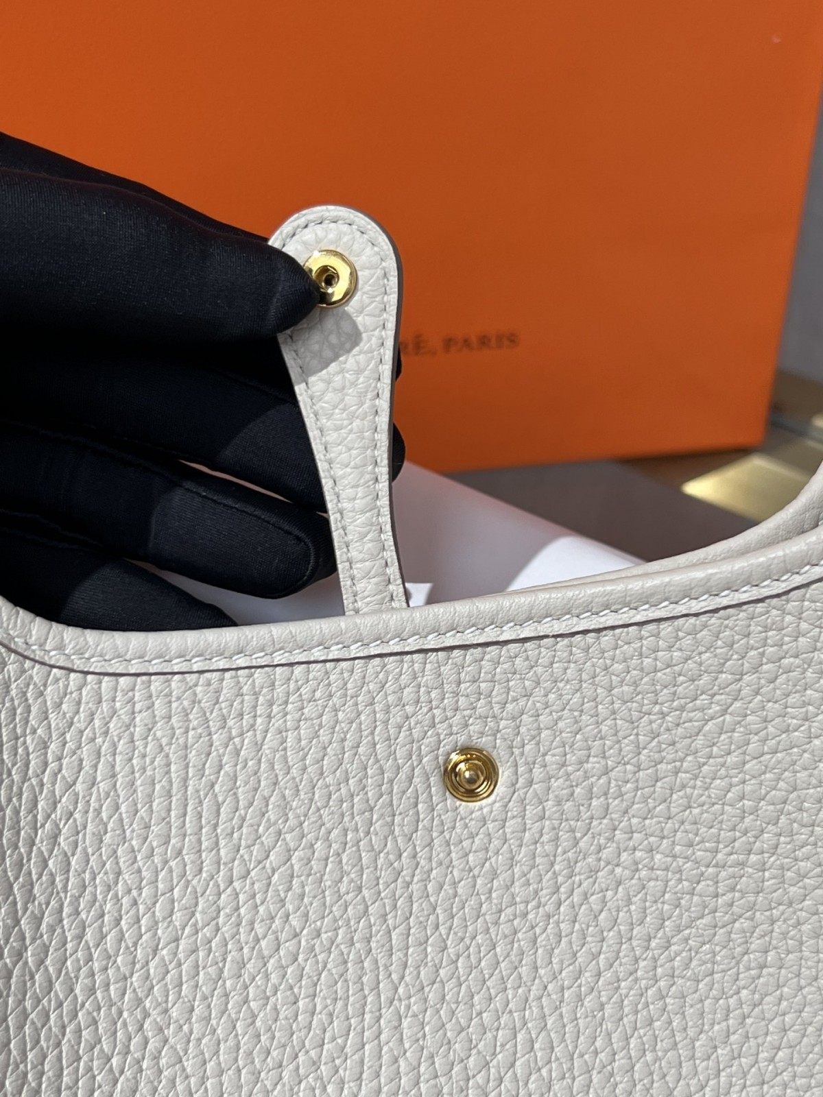 What a beautiful SnowWhite！Shebag fully hand made Hermes Evelyn 16 Togo leather bag（2024 Dec updated）-Best Quality Fake designer Bag Review, Replica designer bag ru