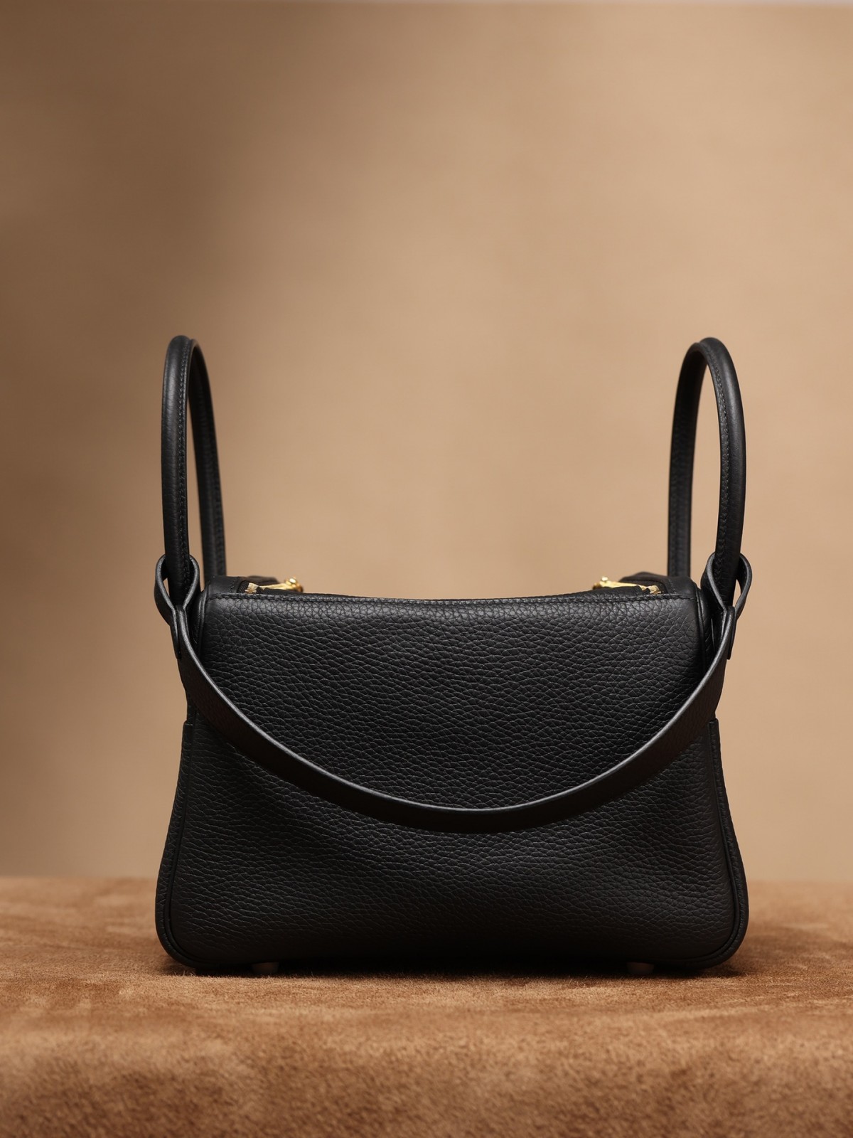 Shebag fully handmade Lindy 26 bag in black togo gold hardware review (2024 Dec updated)-Best Quality Fake designer Bag Review, Replica designer bag ru Shebag fully handmade Lindy 26 bag in black togo gold hardware review (2024 Dec updated)-Best Quality Fake designer Bag Review, Replica designer bag ru
