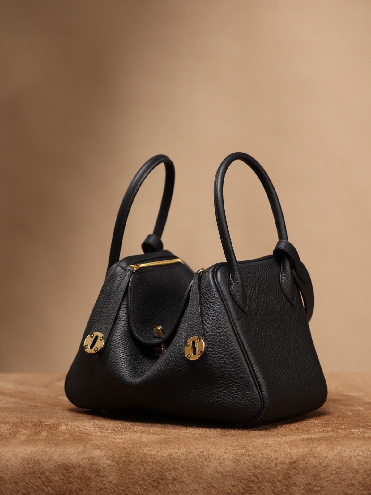 Shebag fully handmade Lindy 26 bag in black togo gold hardware review (2024 Dec updated)-Best Quality Fake designer Bag Review, Replica designer bag ru Shebag fully handmade Lindy 26 bag in black togo gold hardware review (2024 Dec updated)-Best Quality Fake designer Bag Review, Replica designer bag ru