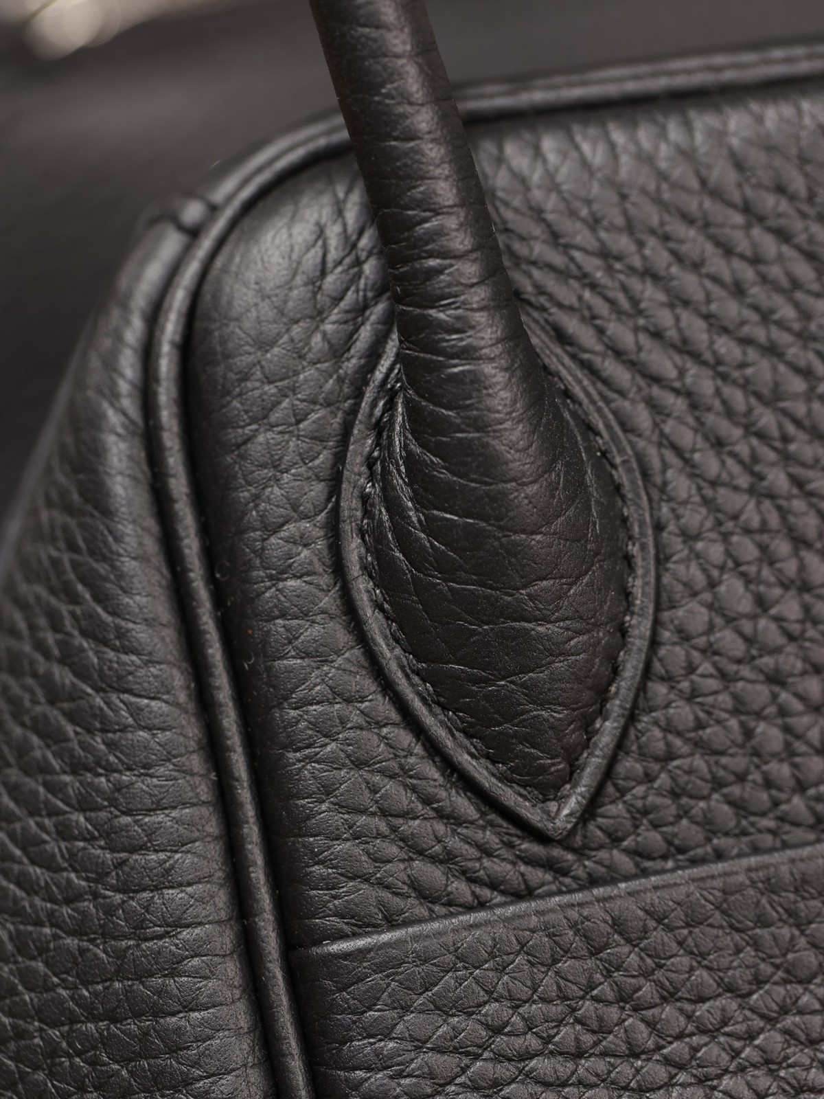 Shebag fully handmade Lindy 26 bag in black togo gold hardware review (2024 Dec updated)-Best Quality Fake designer Bag Review, Replica designer bag ru Shebag fully handmade Lindy 26 bag in black togo gold hardware review (2024 Dec updated)-Best Quality Fake designer Bag Review, Replica designer bag ru