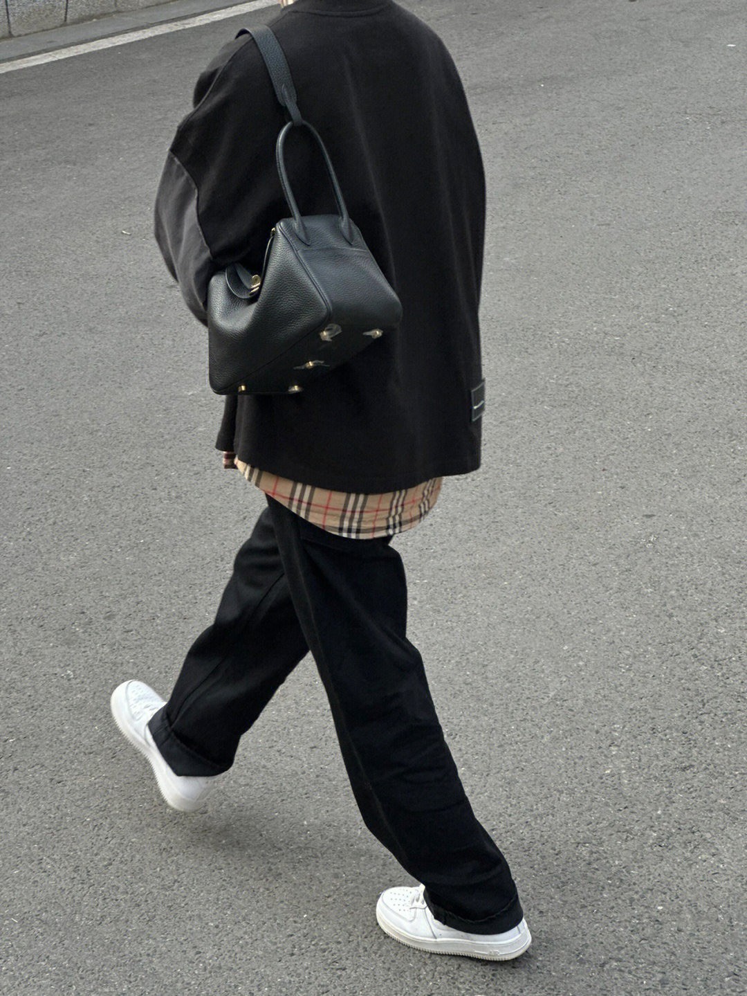 Shebag fully handmade Lindy 26 bag in black togo gold hardware review (2024 Dec updated)-Best Quality Fake designer Bag Review, Replica designer bag ru Shebag fully handmade Lindy 26 bag in black togo gold hardware review (2024 Dec updated)-Best Quality Fake designer Bag Review, Replica designer bag ru