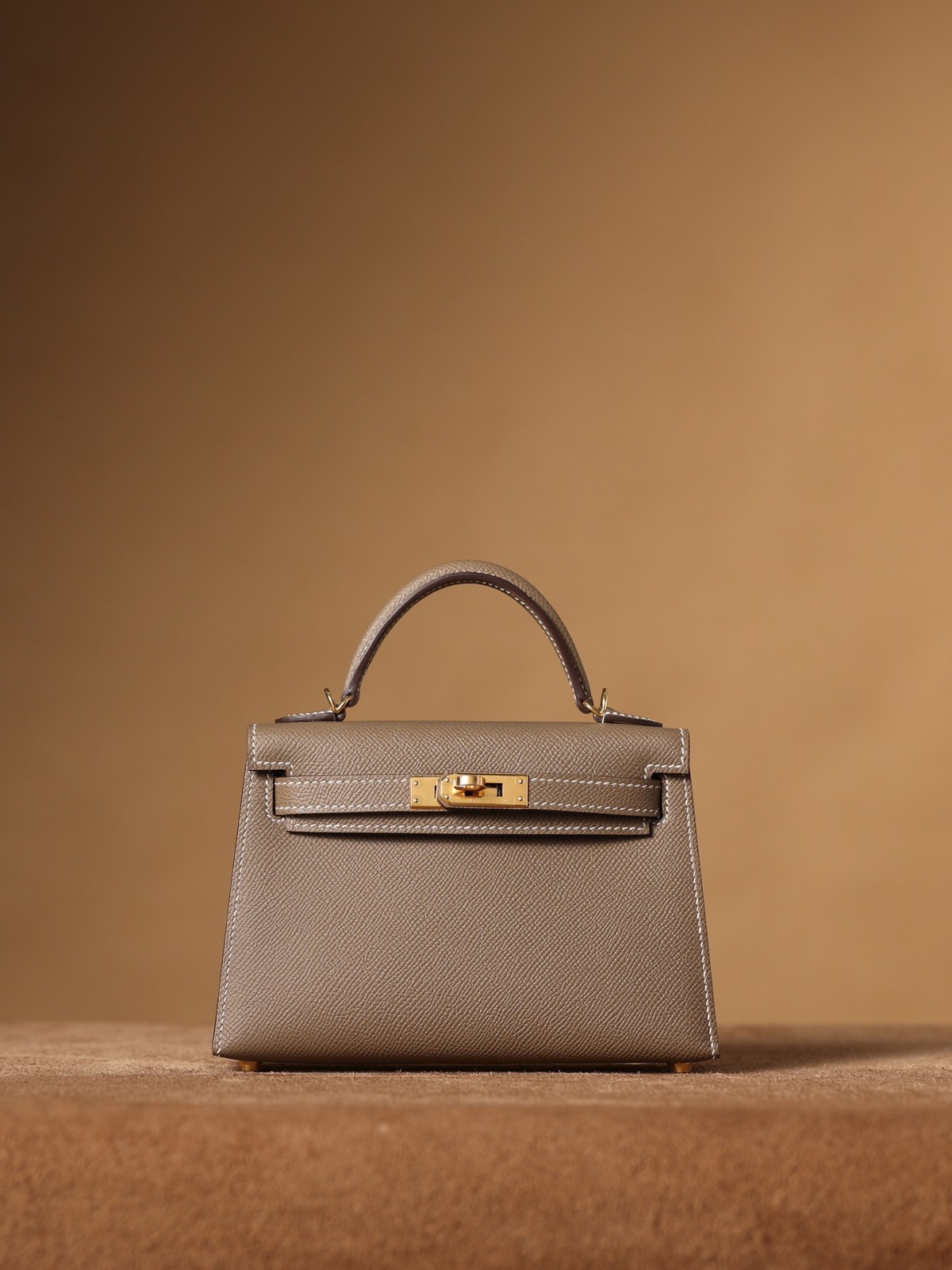 Shebag fully handmade Mini Kelly 2 bag in grey epsom leather gold hardware new batch photos (2024 Dec updated)-Best Quality Fake designer Bag Review, Replica designer bag ru
