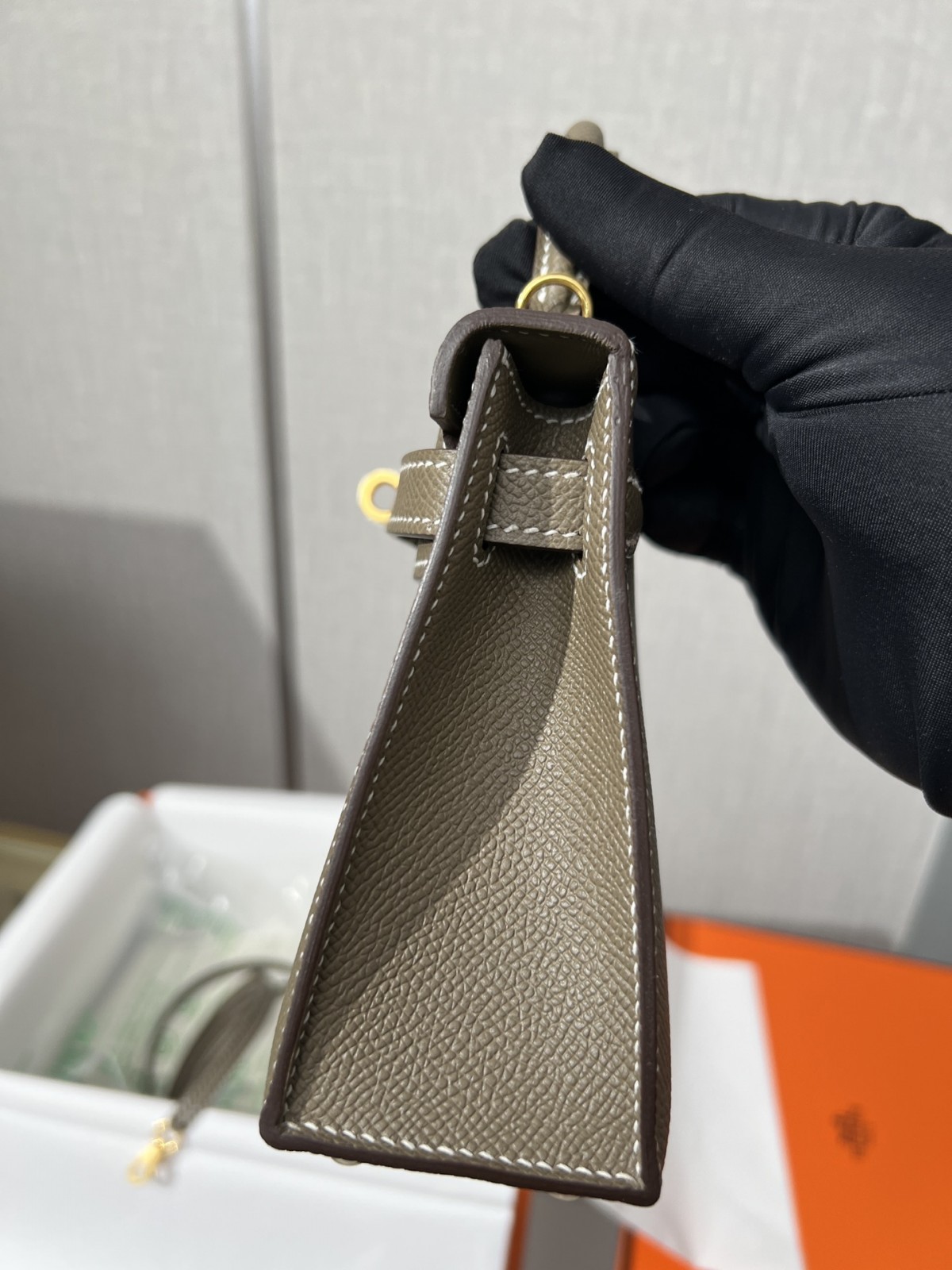Shebag fully handmade Mini Kelly 2 bag in grey epsom leather gold hardware new batch photos (2024 Dec updated)-Best Quality Fake designer Bag Review, Replica designer bag ru