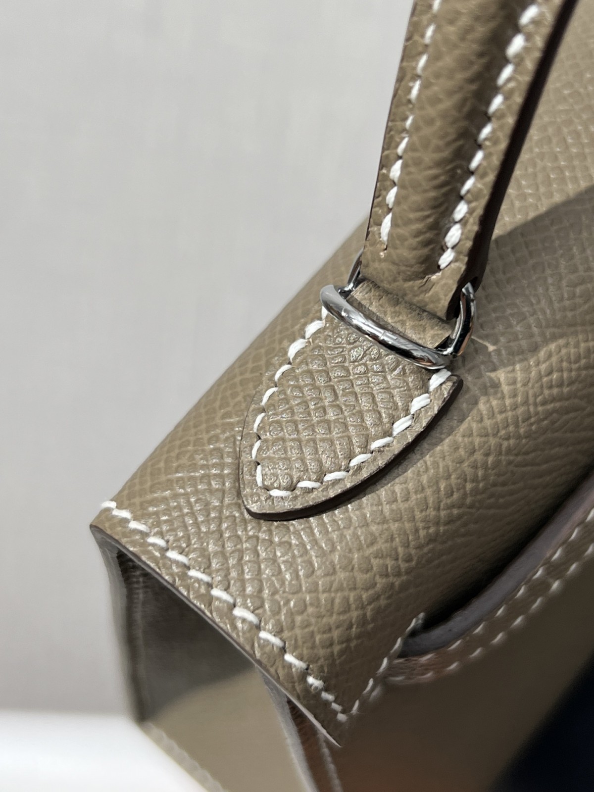 Shebag fully handmade Mini Kelly 2 bag in grey epsom leather gold hardware new batch photos (2024 Dec updated)-Best Quality Fake designer Bag Review, Replica designer bag ru