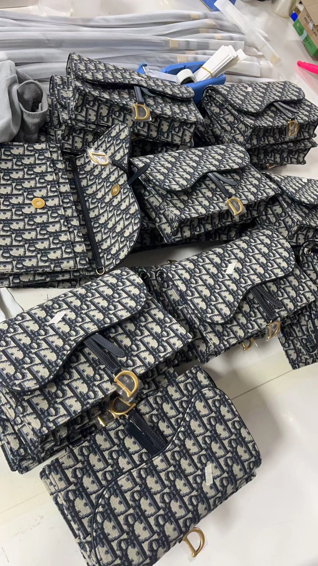 A glance of Shebag factory, we have new stock of Dior Montaigne 30 bag (2024 Dec updated)-Best Quality Fake designer Bag Review, Replica designer bag ru A glance of Shebag factory, we have new stock of Dior Montaigne 30 bag (2024 Dec updated)-Best Quality Fake designer Bag Review, Replica designer bag ru